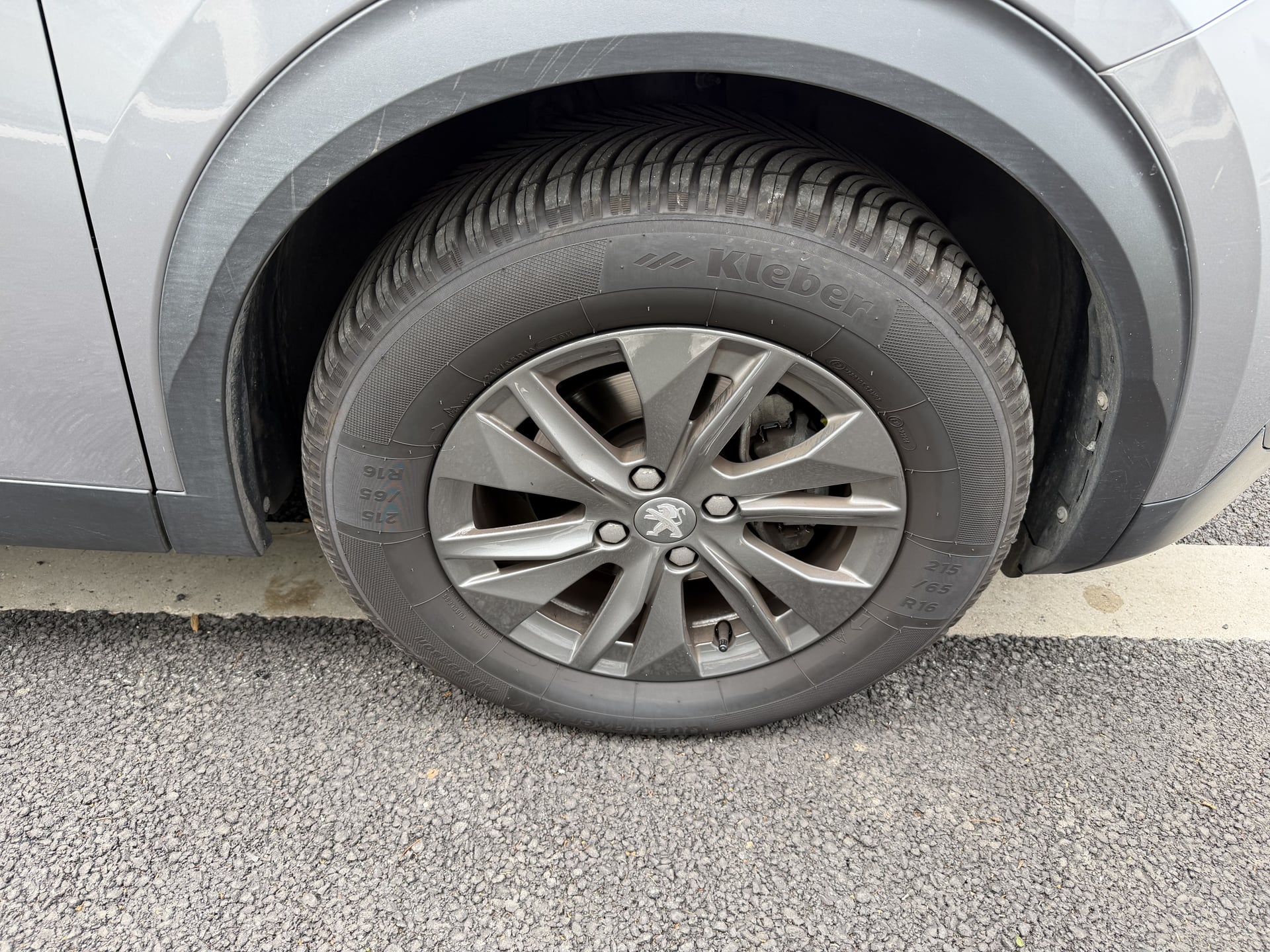 Peugeot 2008 1.2 THP S&S 100 cv STYLE — 24