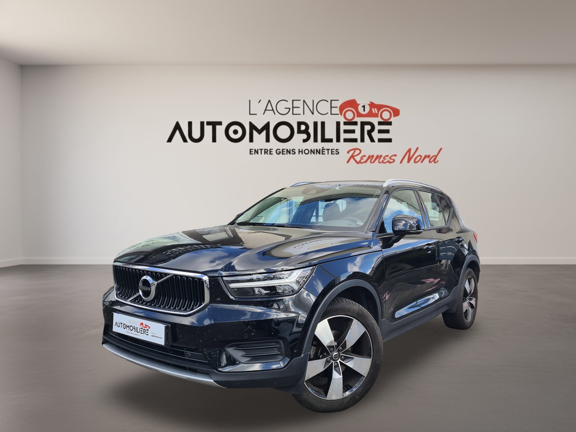 Volvo XC40 T3 1,5 156CV BUSINESS BVM6 TOIT OUVRANT & PANORAMIQUE