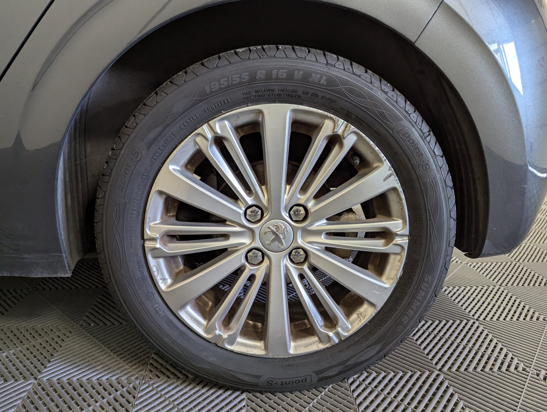 Peugeot 208 (2) 1.2 PURETECH 110 S&S ALLURE EAT6 5P — 30