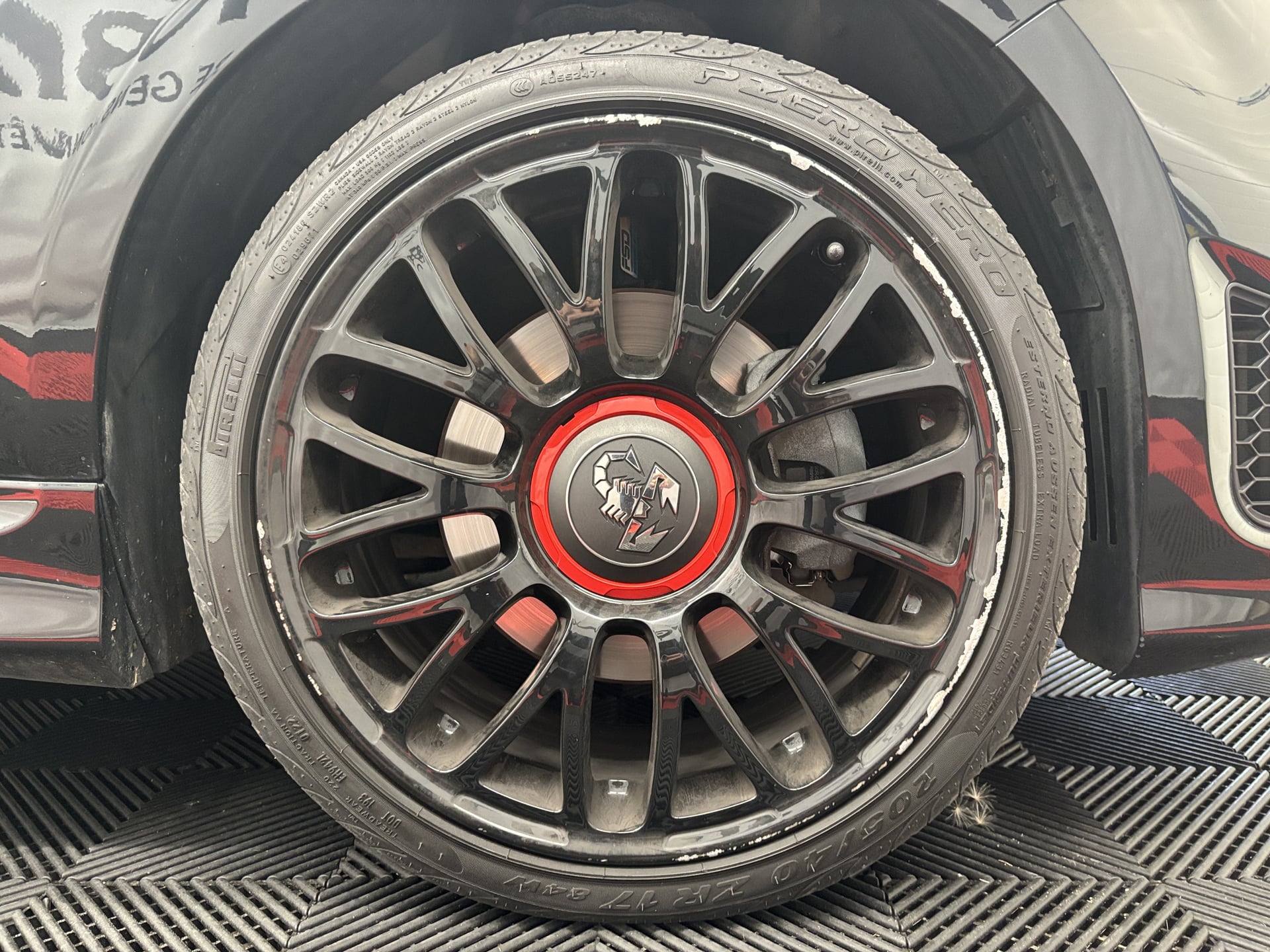 Abarth Abarth 500 (2e Generation) (2) C 595 1.4 TURBO 16V T-JET 145 BVM5 — 27