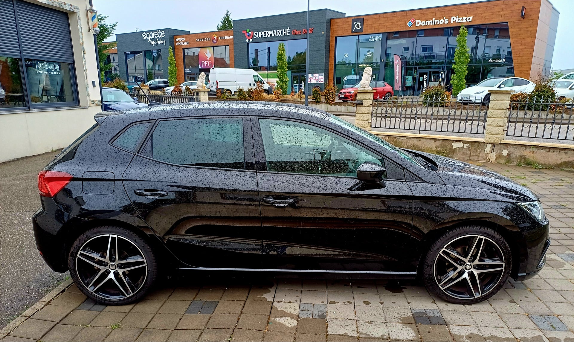 Seat Ibiza 1.0 EcoTSI 115 CH Finition FR Toit pano 5ème génération — 2
