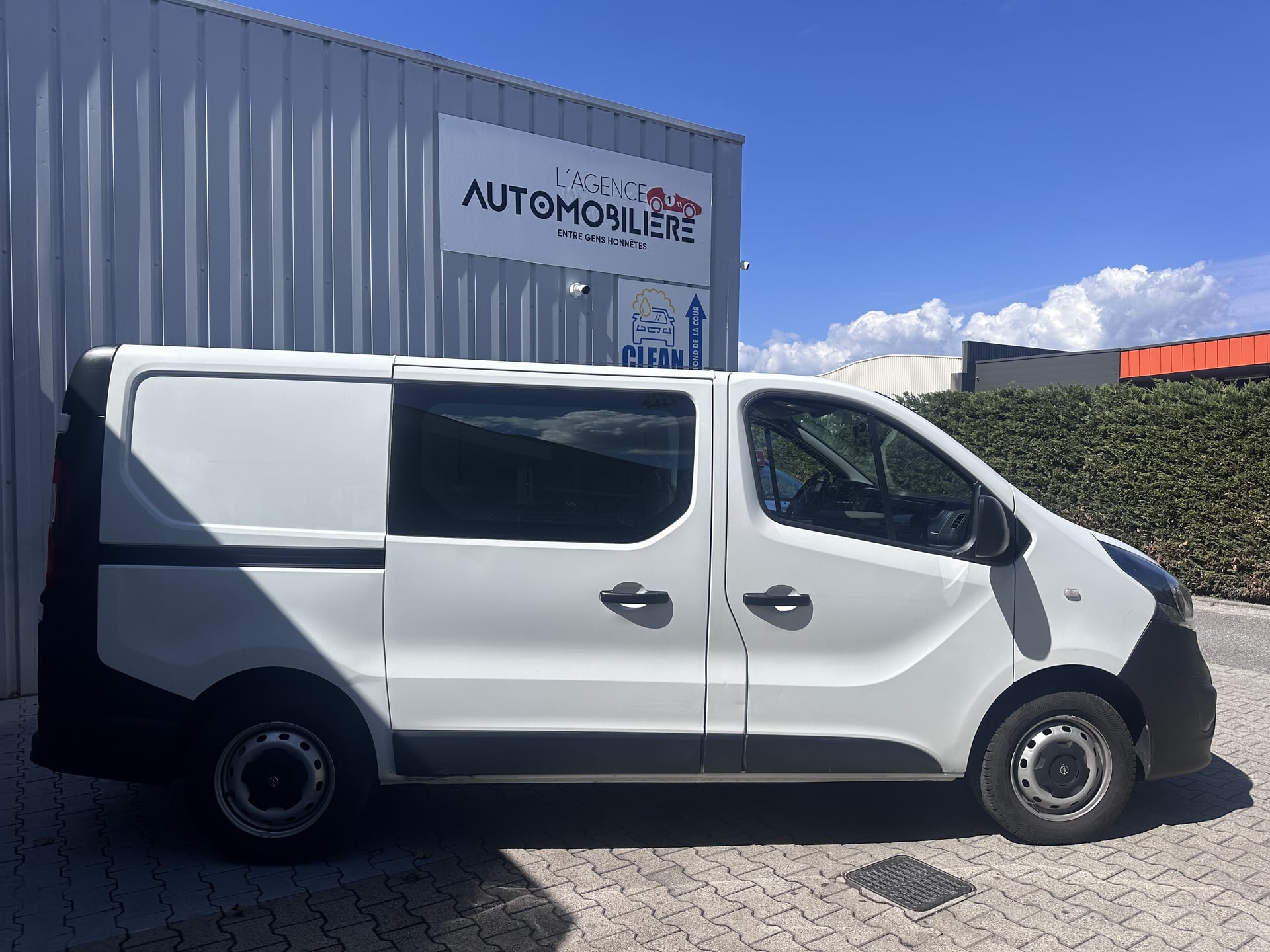 Opel Vivaro 1.6 CRDTI 120 CV 3 PLACE — 2