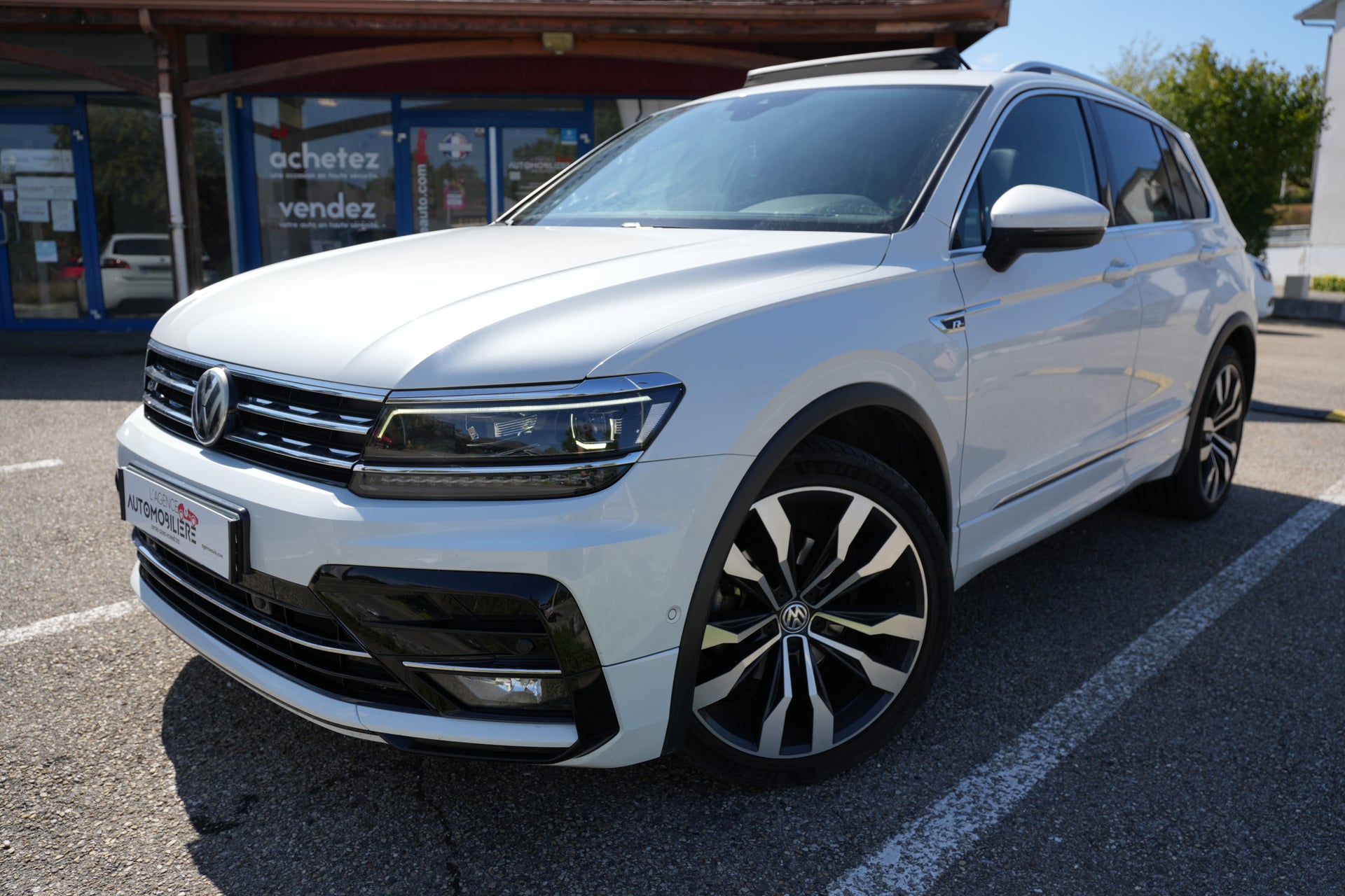 Volkswagen Tiguan II (2) 2.0 TDI 150 R-LINE DSG7 — 2