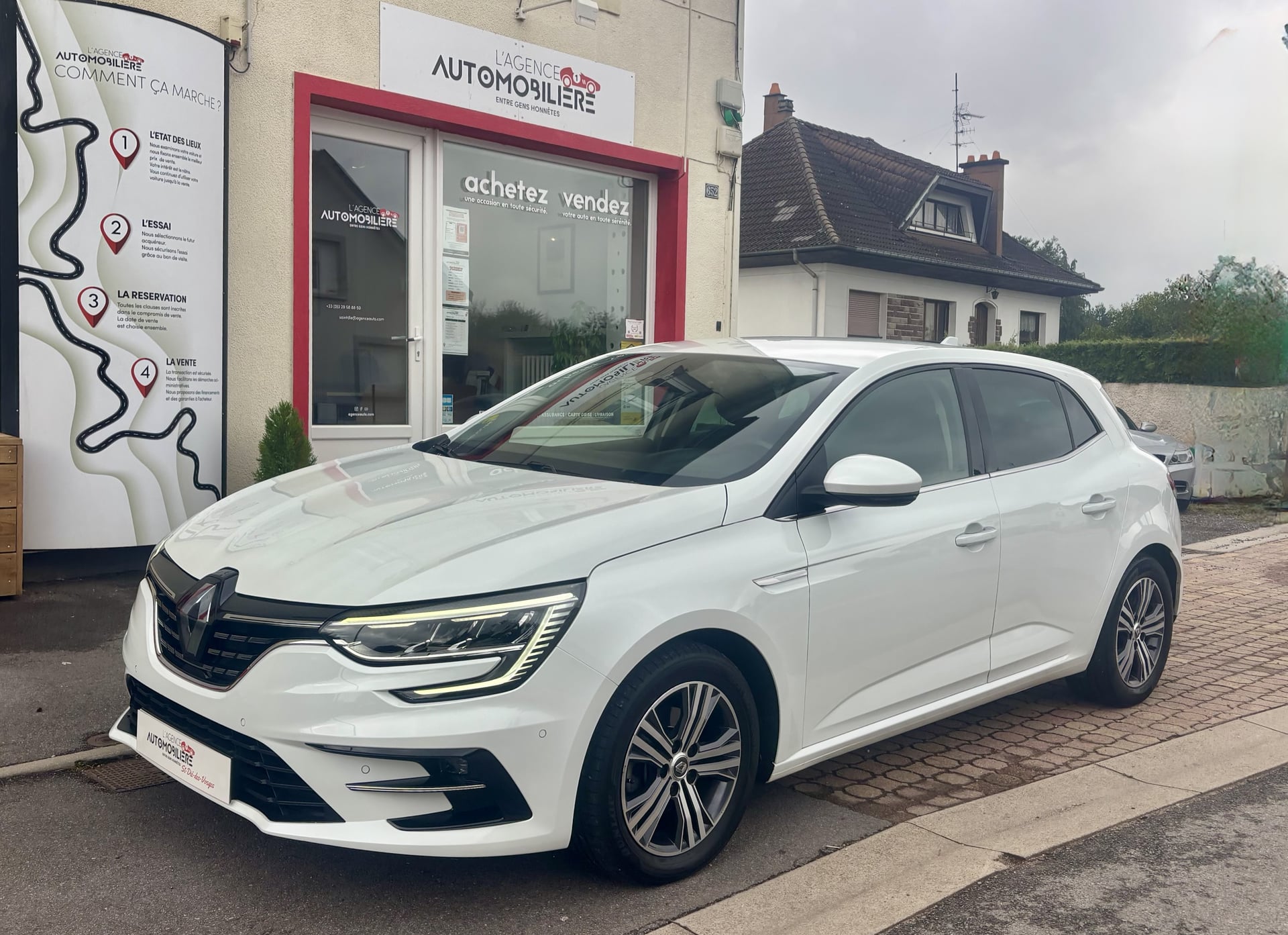 Renault Megane IV Phase 2 1.5 Blue dCi EDC7 115 ch INTENS Attelage Amovible