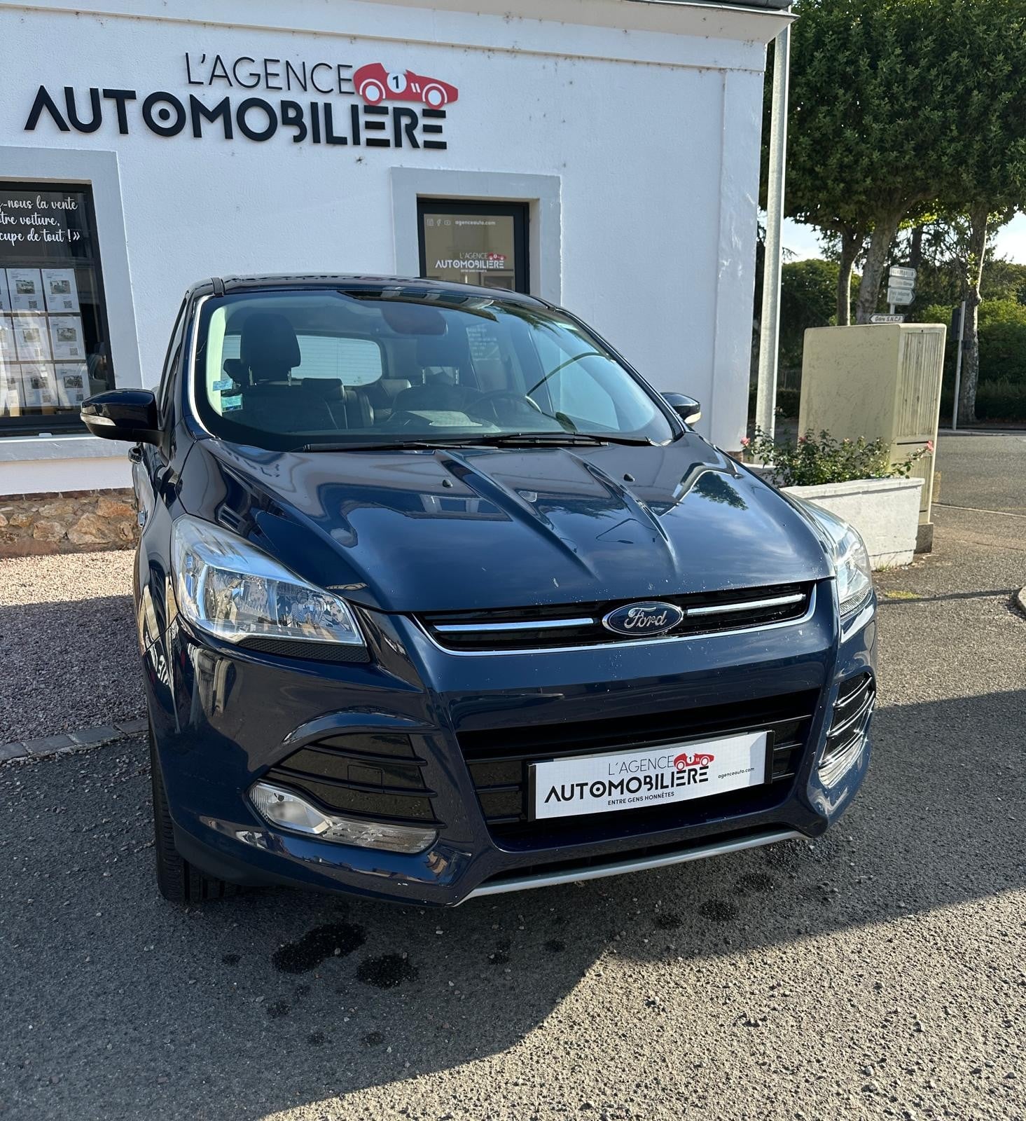 Ford Kuga 2.0 TDCi 120ch Titanium — 2
