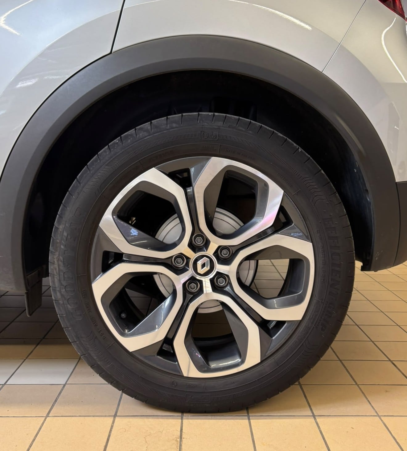 Renault Captur 1.3 TCe 140ch FAP Intens EDC -21 — 33