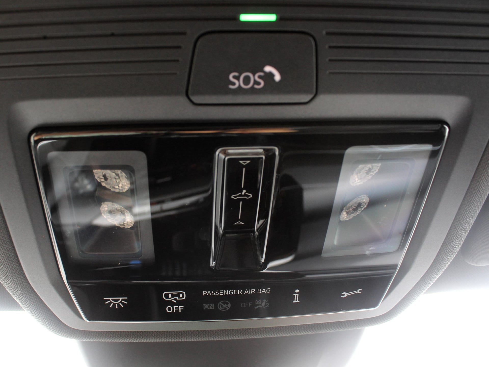 Volkswagen GOLF VIII 8 - 2.0 TDI SCR 150ch R-Line DSG7 SUIVI VOLKSWAGEN — 39