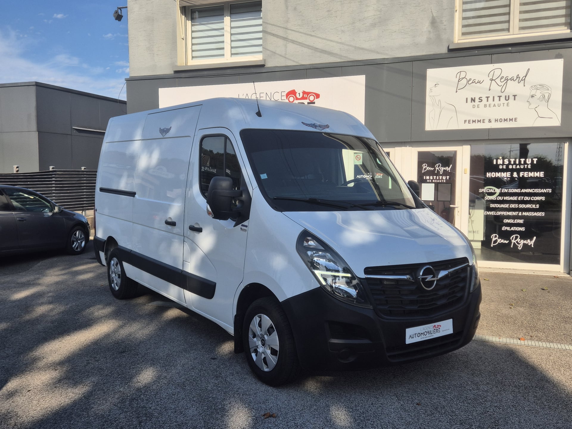Opel Movano 2.3 Bi-CDTI 135 cv Fourgon L2H2 F3300 2.3 Bi-CDTI 135 cv — 2