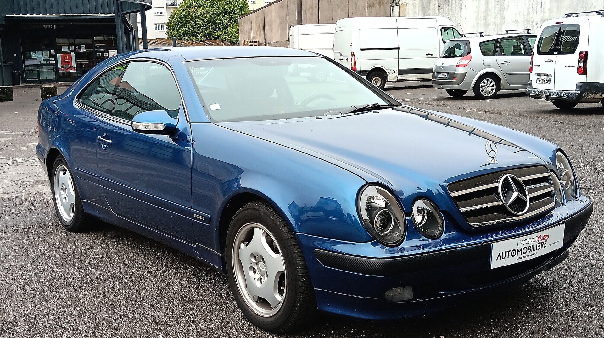 Mercedes-Benz CLK 230  Coupé 2.3 i  193 cv  kOMPRESSOR