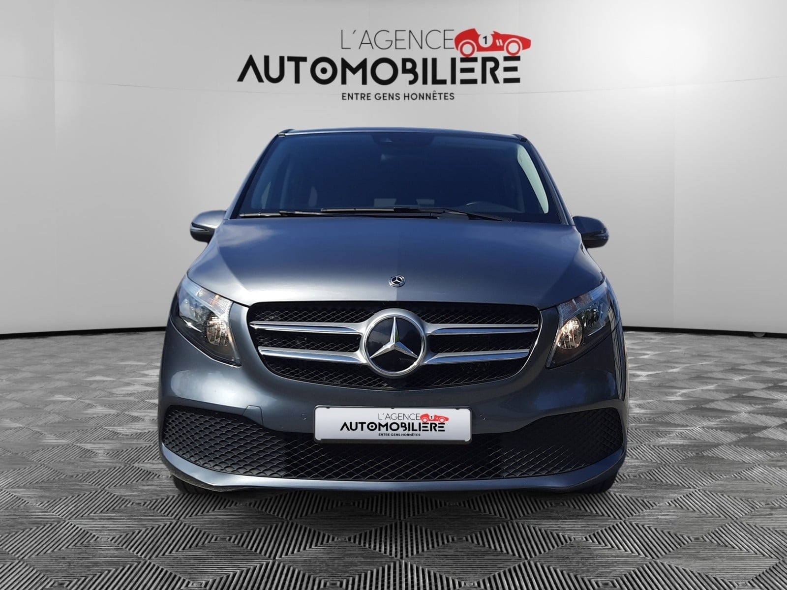 Mercedes-Benz Classe V 220D 7 places 163Ch Boite 9G-Tronic / Garantie 12 Mois. — 2