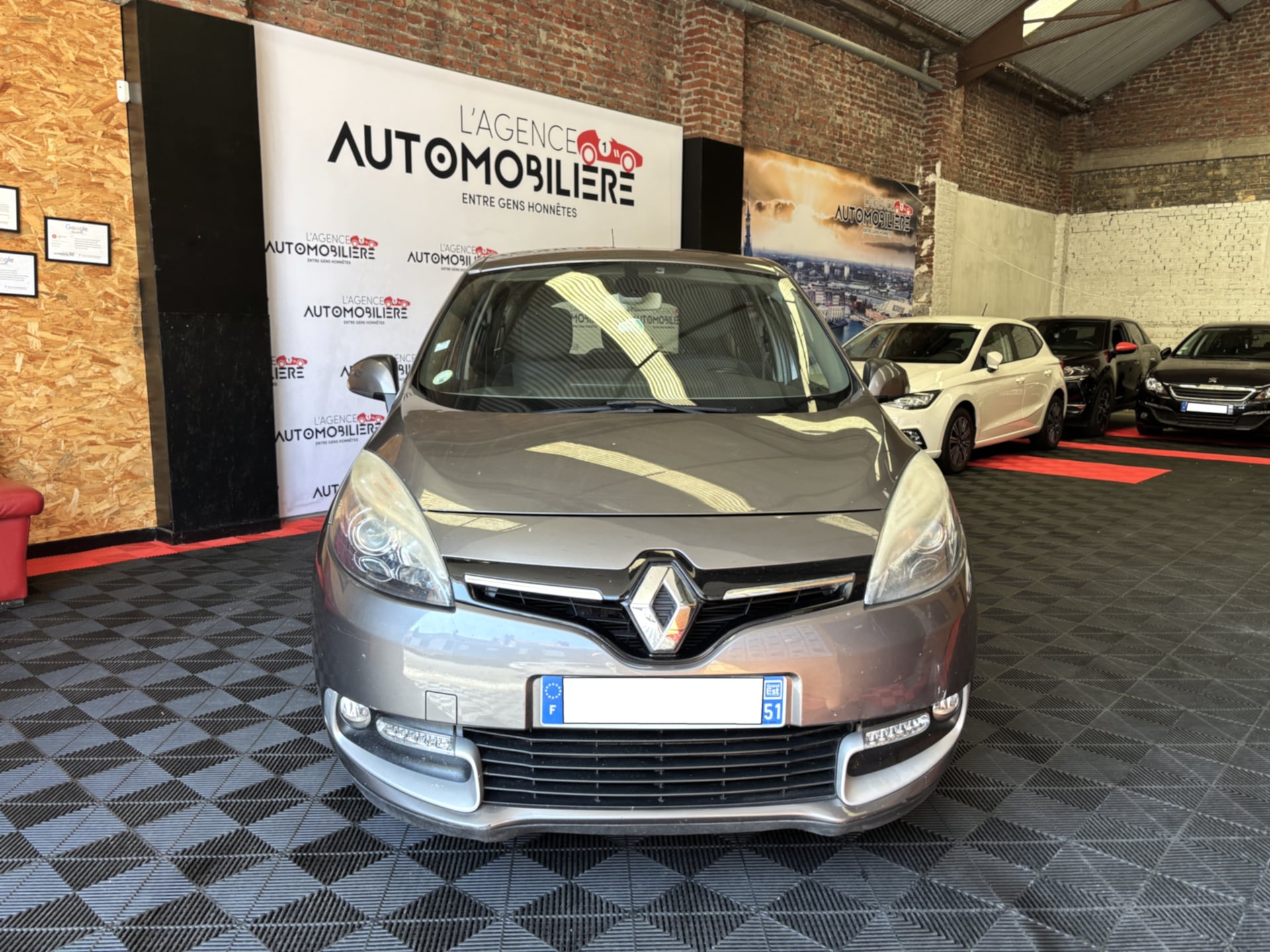 Renault Grand Scenic 1.5 DCI 110 ch Finition Business 7 places — 2