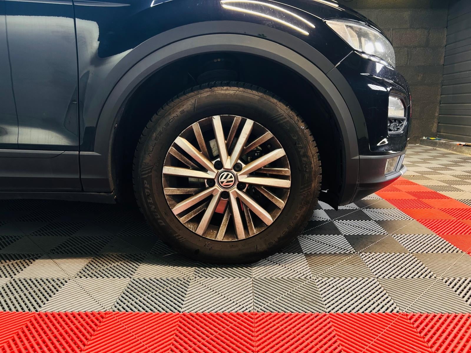 Volkswagen T-roc 1.0 TSI 116 cv Lounge - 2ème Main - Suivi Volkswagen - Pneus Avant Neufs — 21