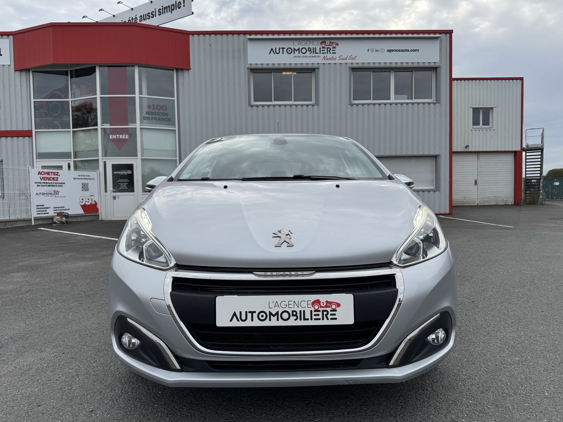Peugeot 208 II 1.2 82 BVM5 STYLE | ETHANOL | GARANTIE 12 MOIS — 2