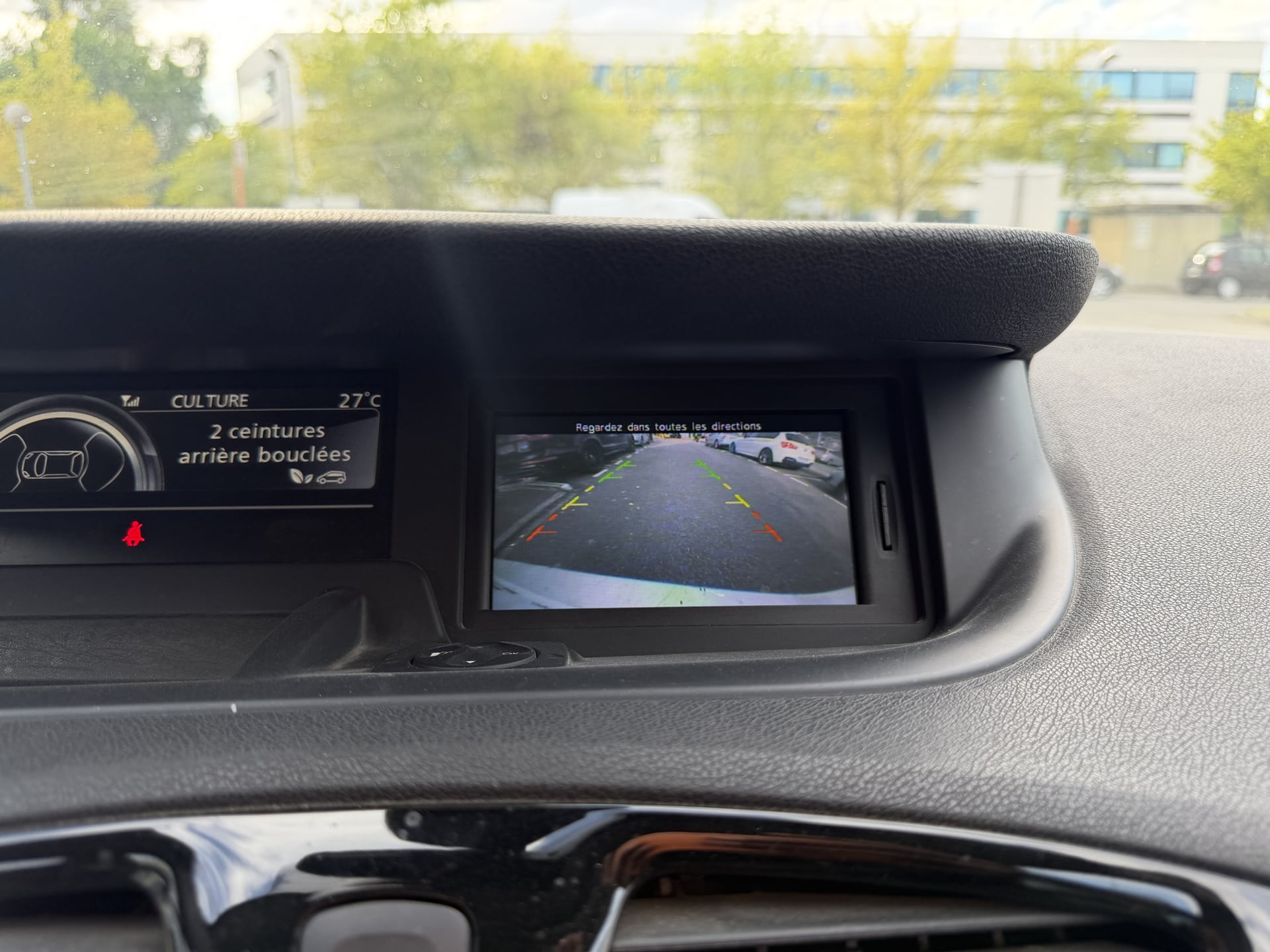 Renault Grand Scenic 1.6 DCI 130cv Bose 7 Places - Première main — 28