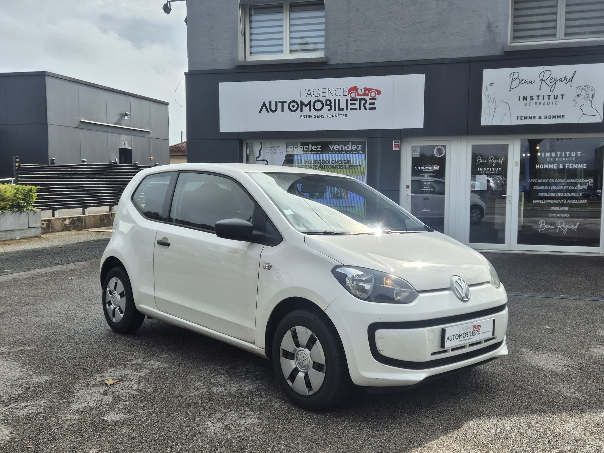Volkswagen UP 1.0 75 ch Take up ! 109000 KMS