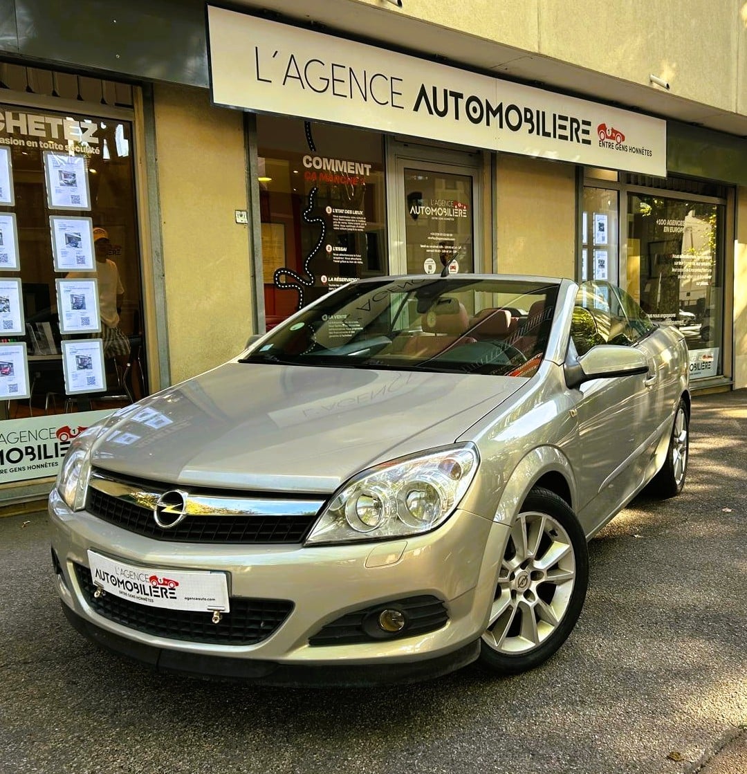 Opel Astra III TWINTOP 1.8 140 LINEA ROSSA BVA — 1