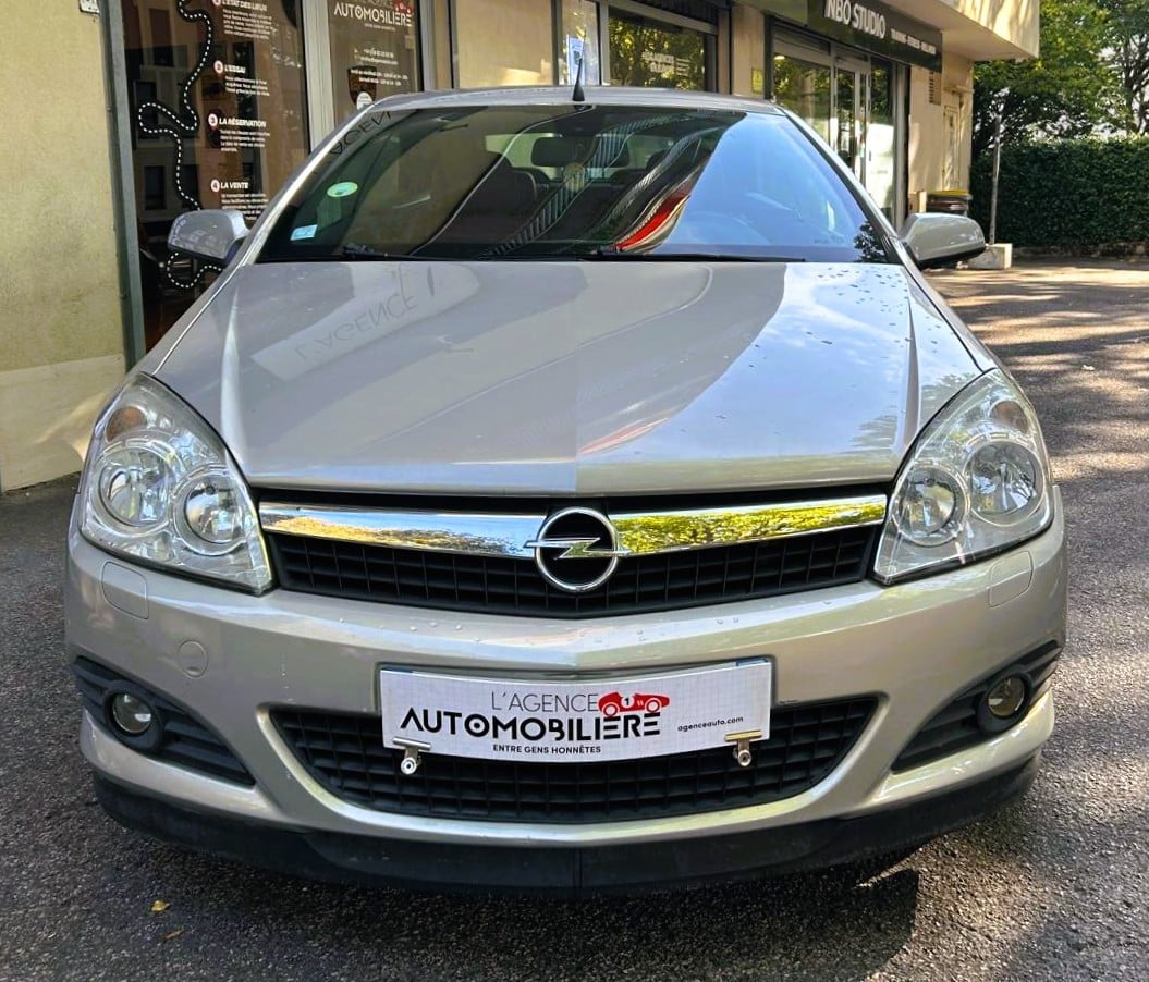Opel Astra III TWINTOP 1.8 140 LINEA ROSSA BVA — 2