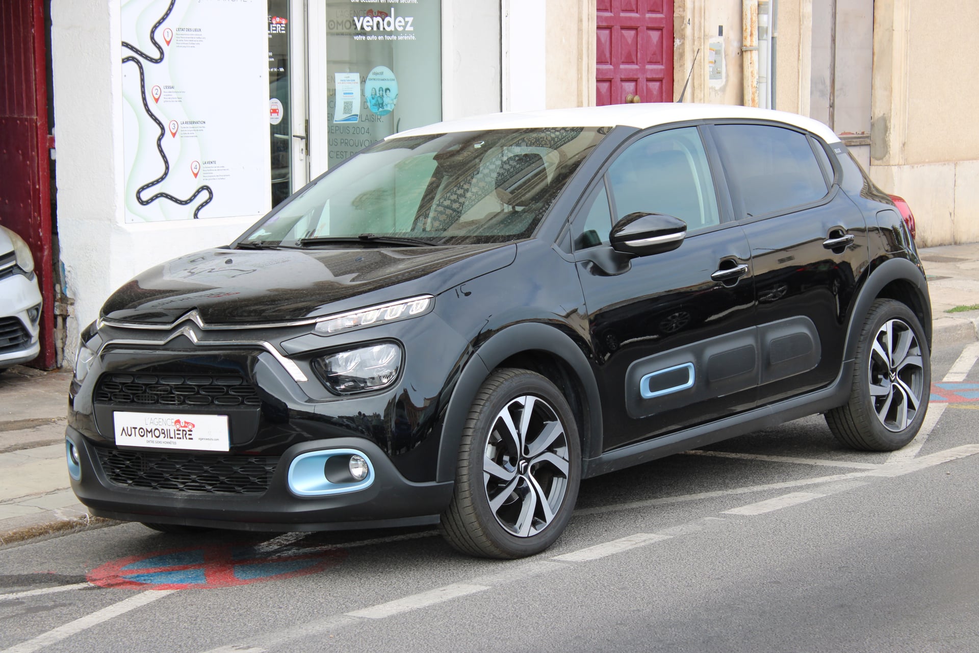 Citroen C3 110 EAT6 ELLE ( Caméra de recul, CarPlay, Radar Arr ... )