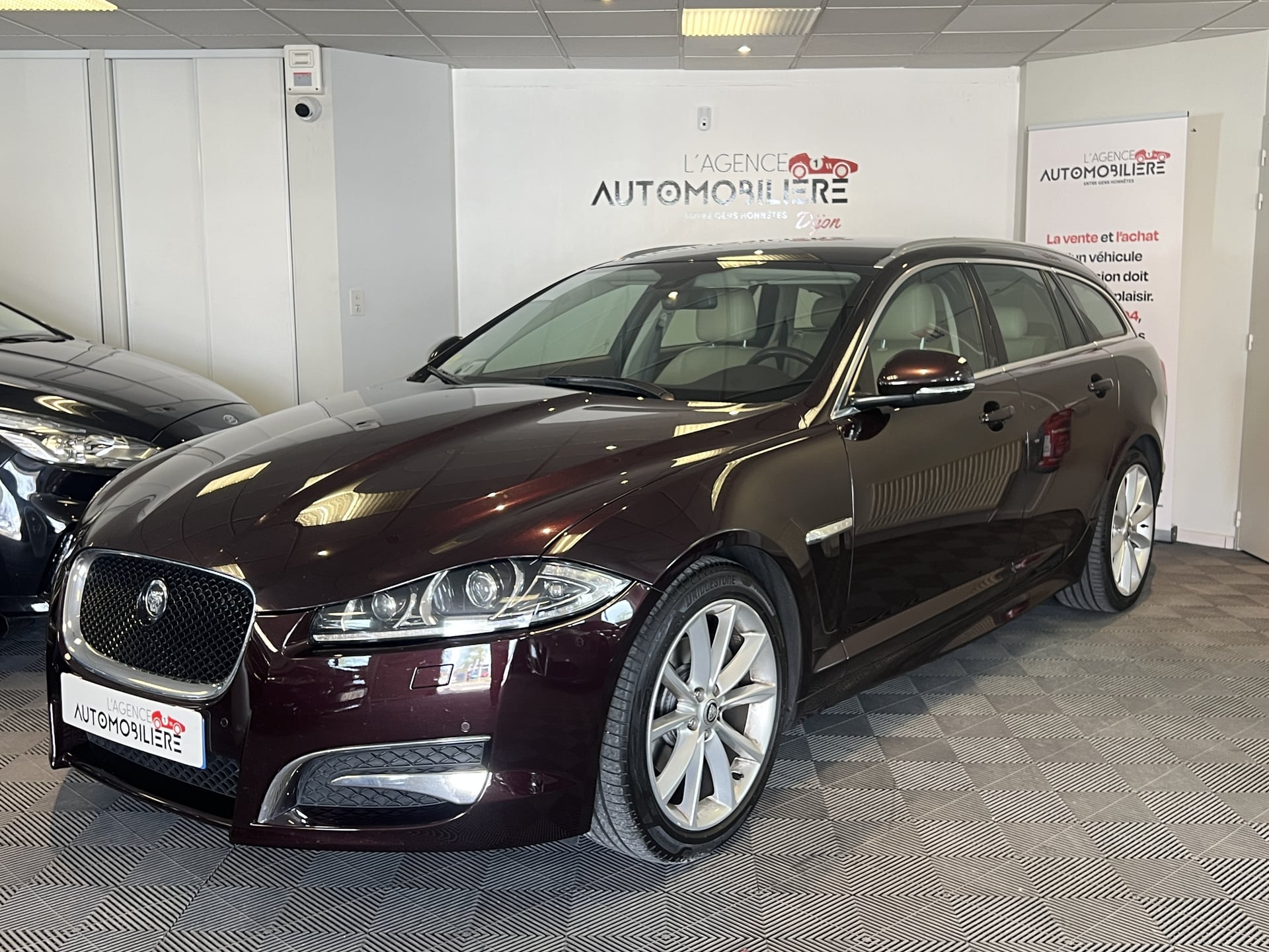 Jaguar XF Sportbrake 2.2 D 16V 200 CV Luxe Premium