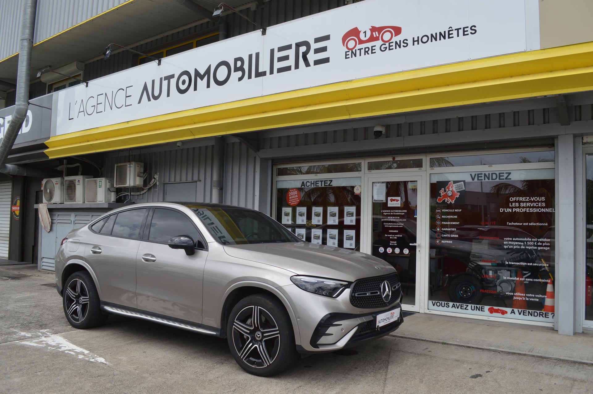 Mercedes-Benz GLC coupé 300 E AMG LINE 4MATIC 9G-TRONIC