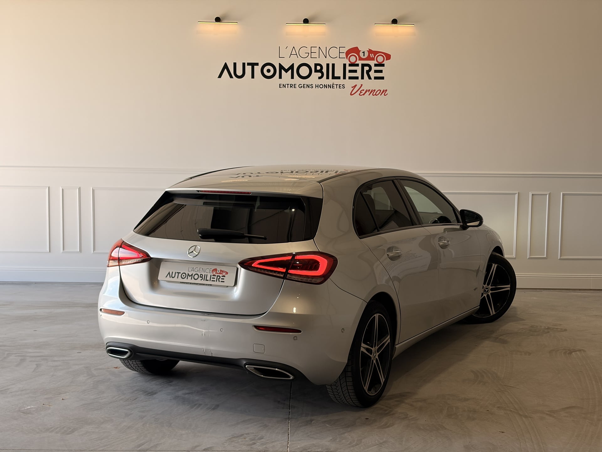 Mercedes-Benz Classe A IV 180 D PROGRESSIVE LINE 7G-DCT — 2