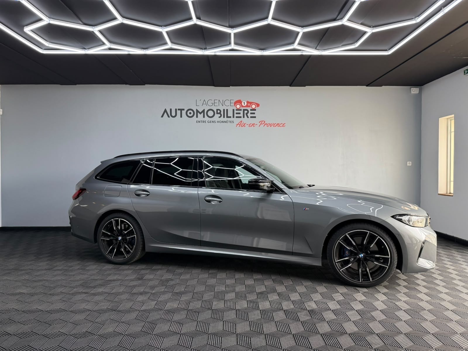 BMW Série 3 Touring M340d MILD-HYBRID xDrive M PERFORMANCE 340 Ch - 1ère MAIN — 2