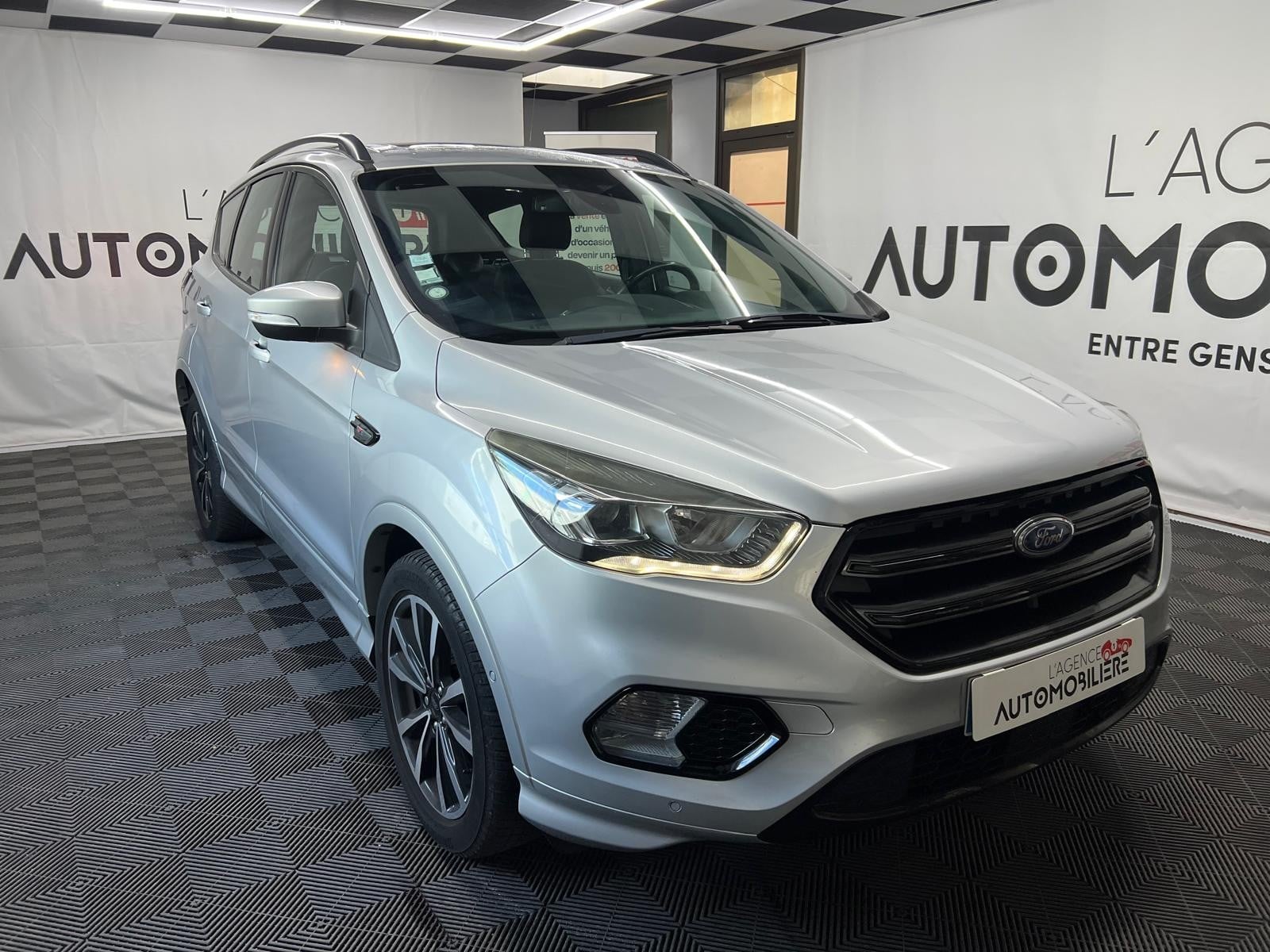 Ford Kuga 1.5 Flexifuel-E85 150 S&S 4x2 BVA6 ST-Line