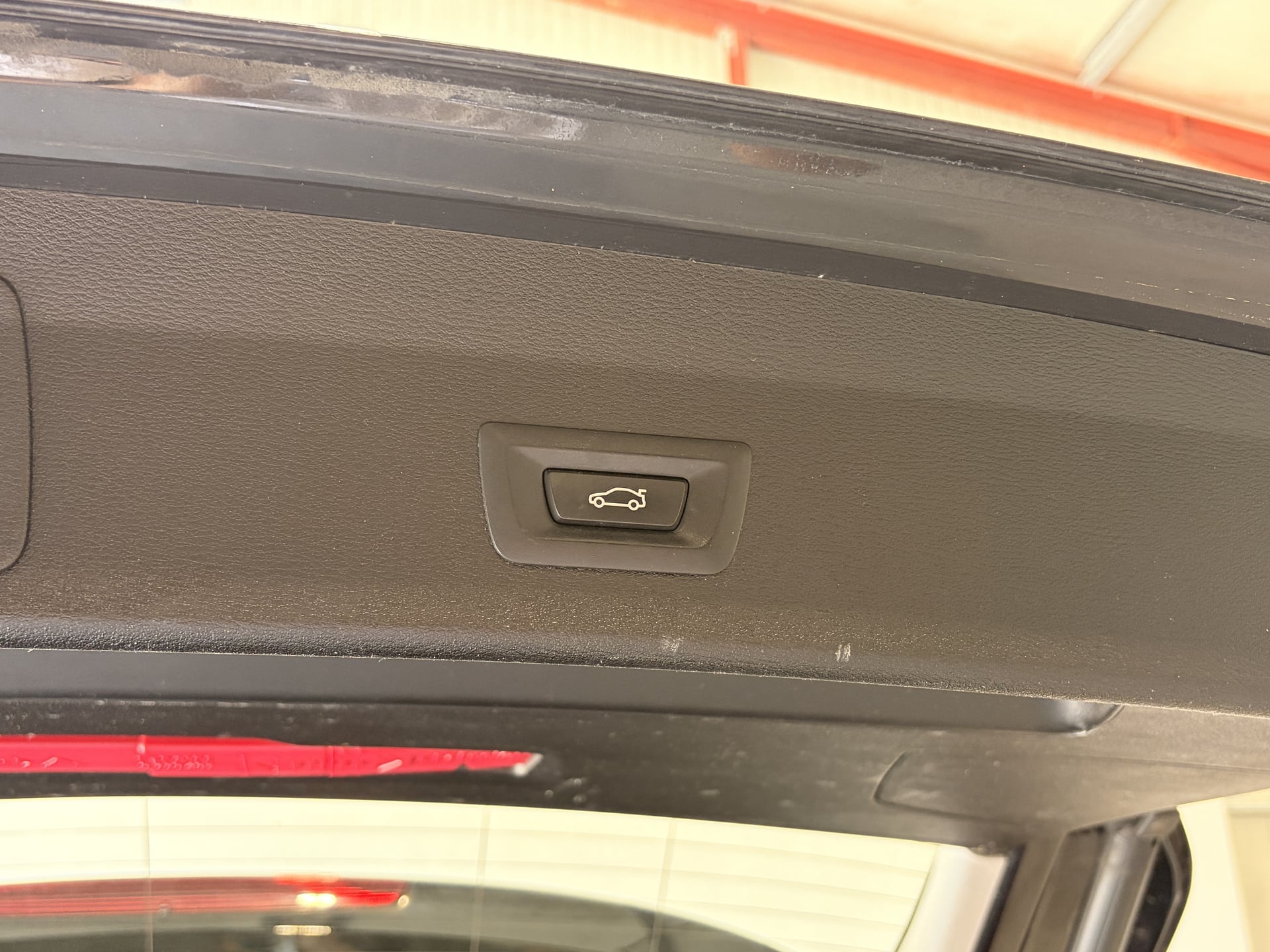 BMW X1 (F48) SDRIVE18D BUSINESS BVA8 — 19