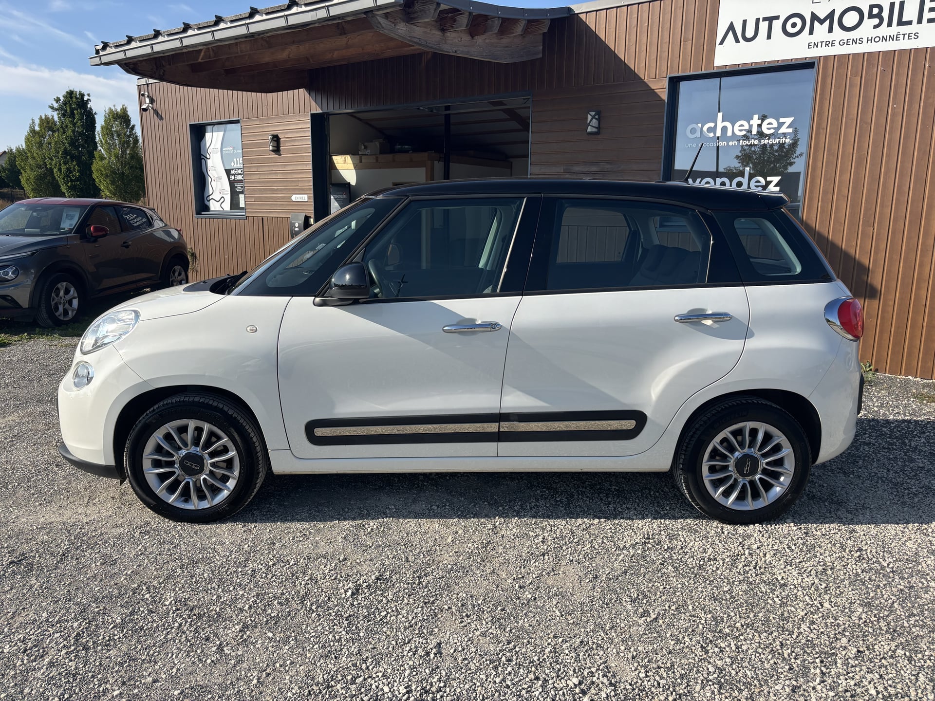 Fiat 500L 0.9 TwinAir Turbo S&S 105 CH FINITION LOUNGE MOTEUR À CHAÎNE PEU KILOMÉTRÉ — 2