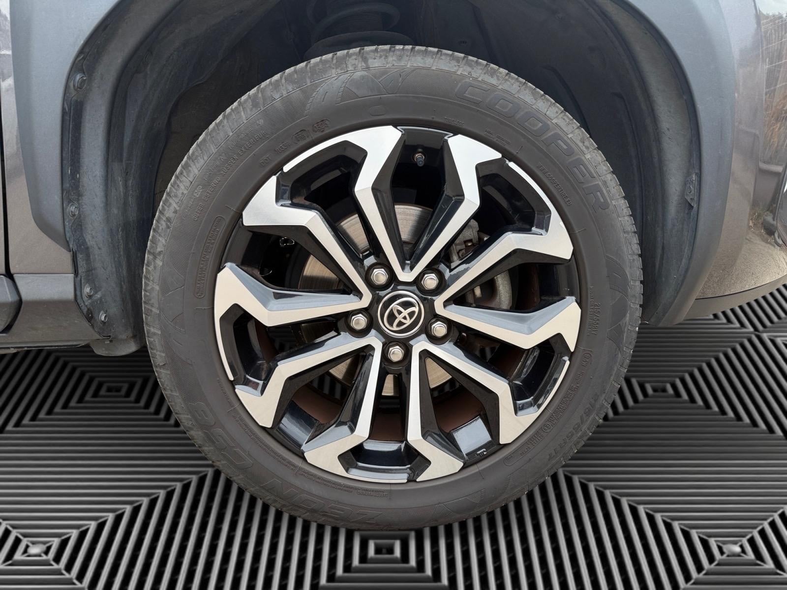 Toyota Yaris CROSS 1.5 114H 90 HYBRID FULL-HYBRID 0.8KWH DESIGN BVA — 18