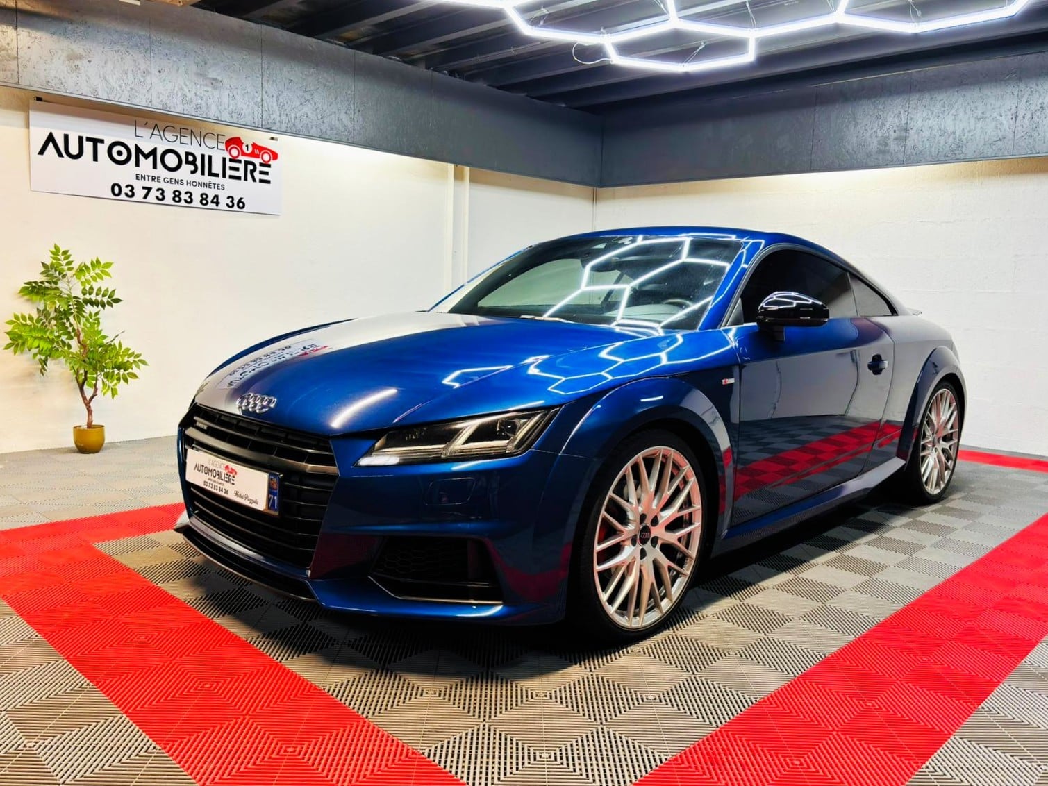 Audi TT COUPE 2.0 tfsi 230 s-line quattro s-tronic bva - SUIVI EXCLUSIF AUDI