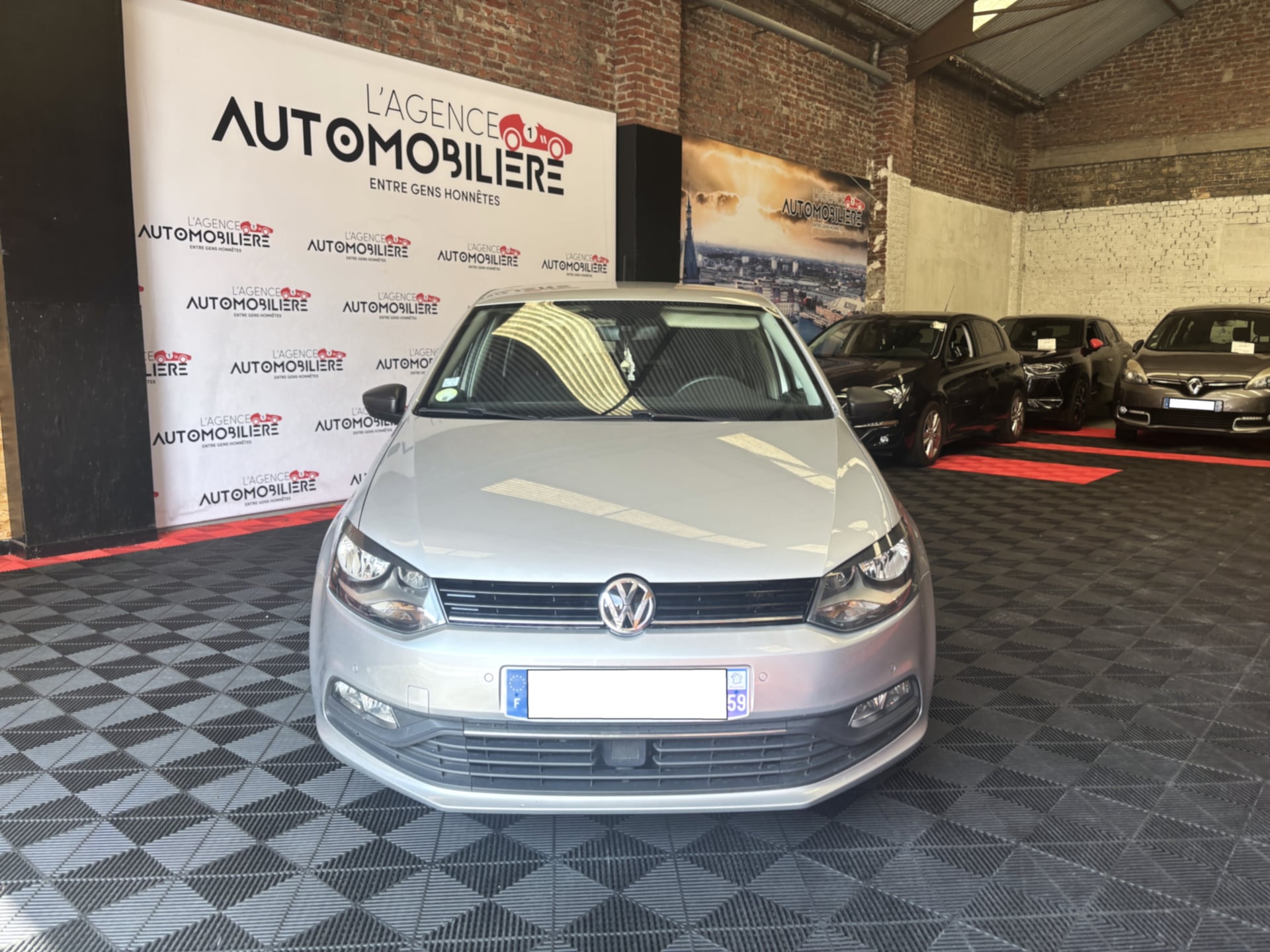 Volkswagen Volkswagen Polo 5 1.4 TDI 75 Ch Confort Line — 2
