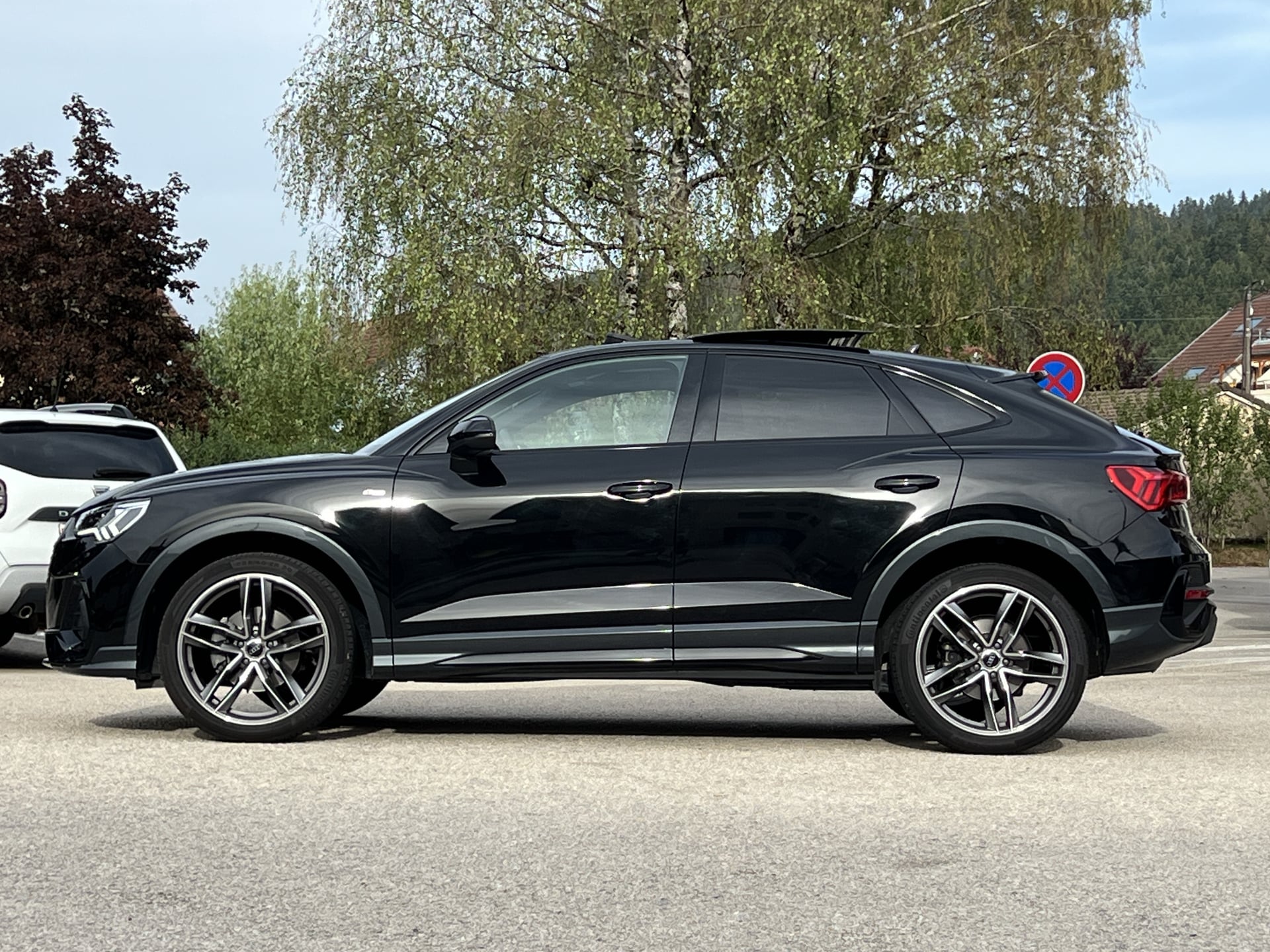 Audi Q3 SPORTBACK 35 tfsi 150ch S-LINE — 2