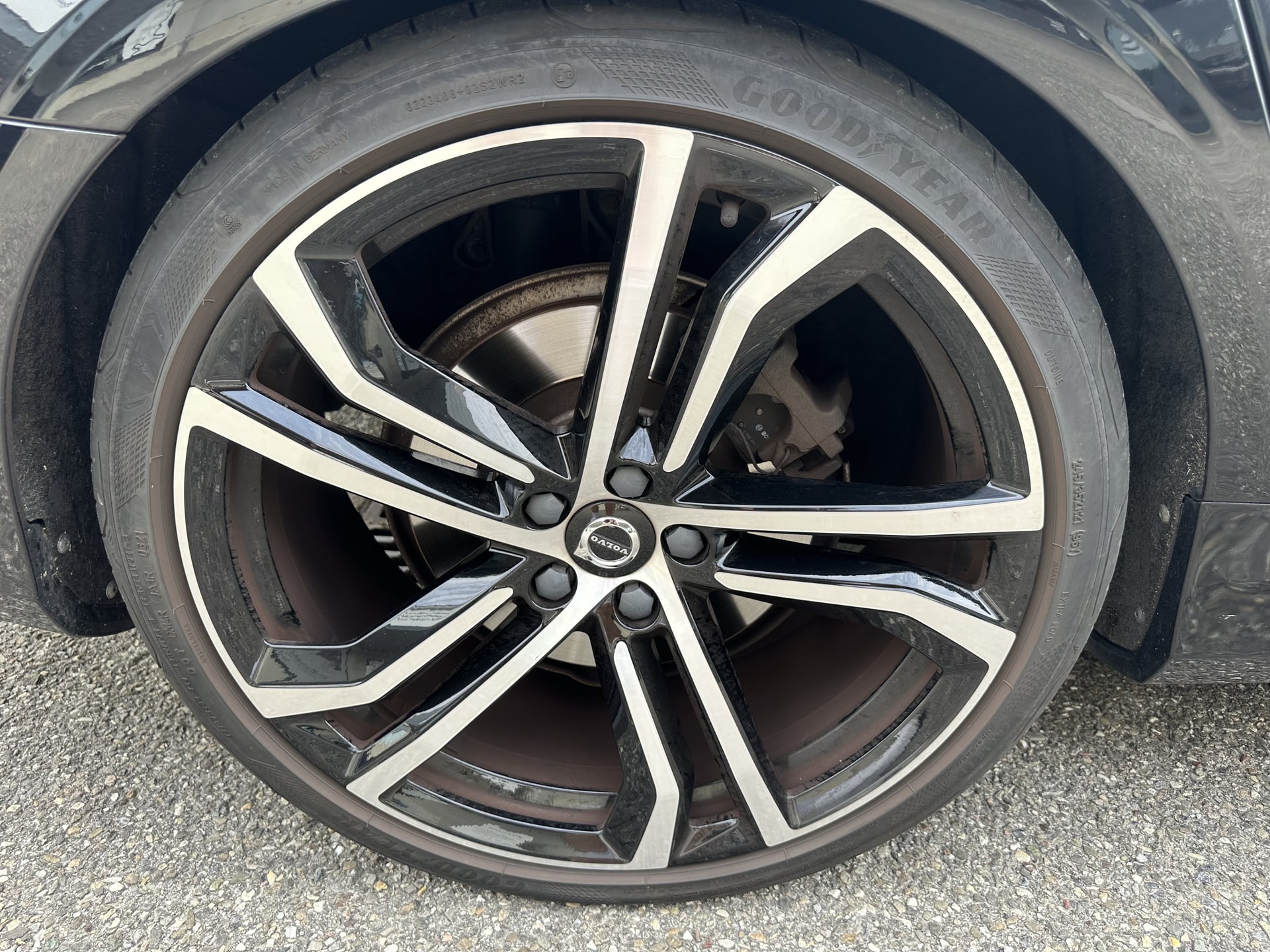 Volvo V90 D5 AWD 235ch R-Design Geartronic — 18