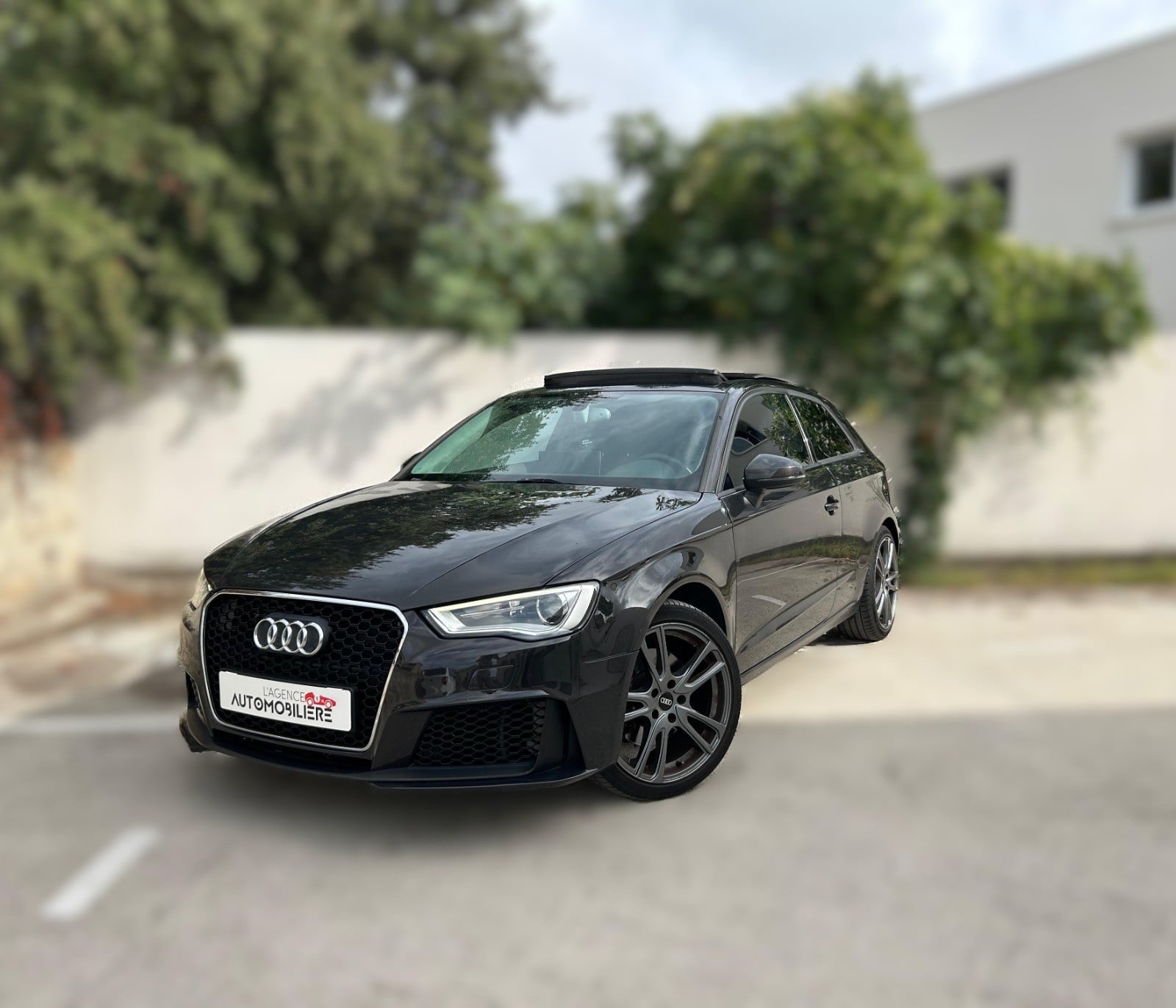 Audi A3 1.8 TFSI 180cv AMBITION S-TRONIC BVA // CARPLAY