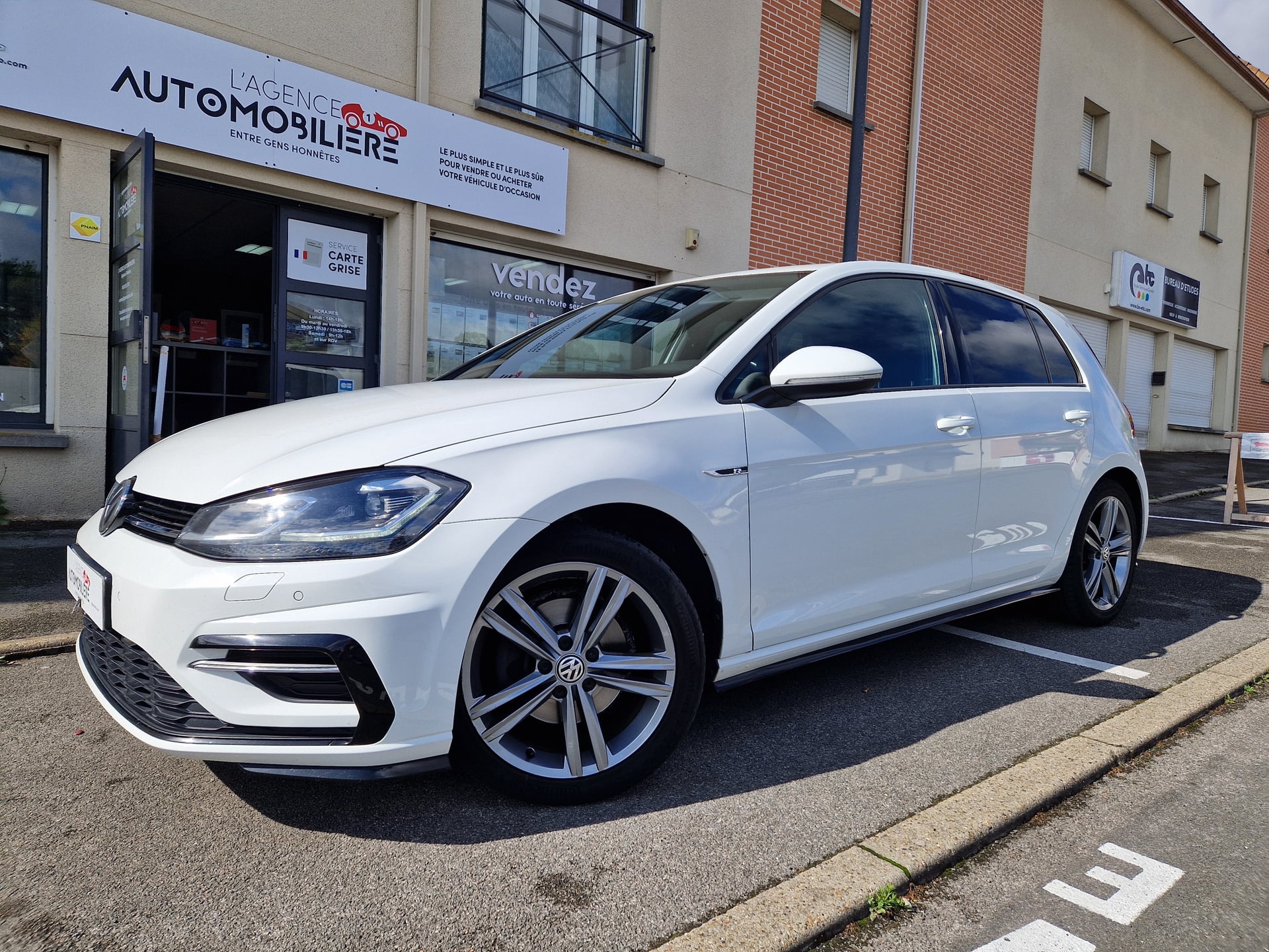 Volkswagen Golf VII (2) 1.5 150CV R-LINE