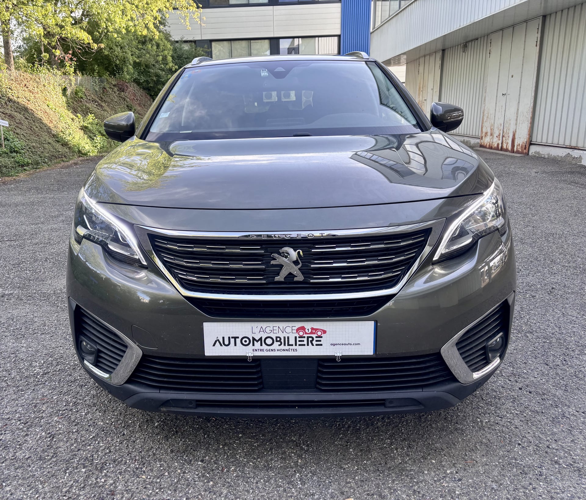 Peugeot 5008 1.5 BlueHDi 130 cv Boîte auto 7 places — 2