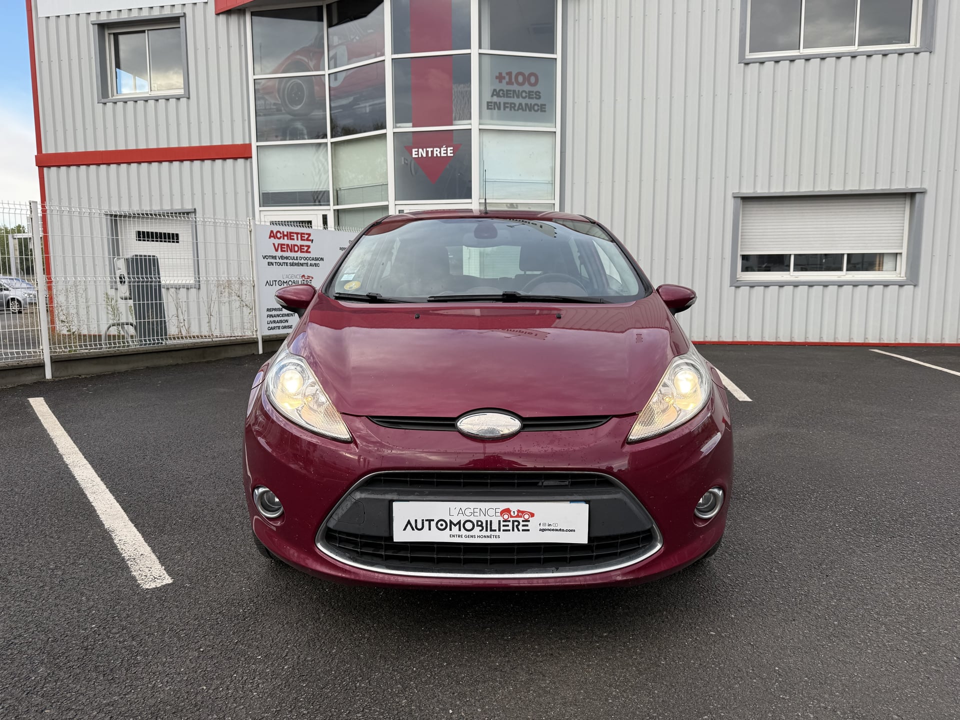 Ford Fiesta 1.4L TDCI 68CH TITANIUM | GARANTIE 12 MOIS — 2