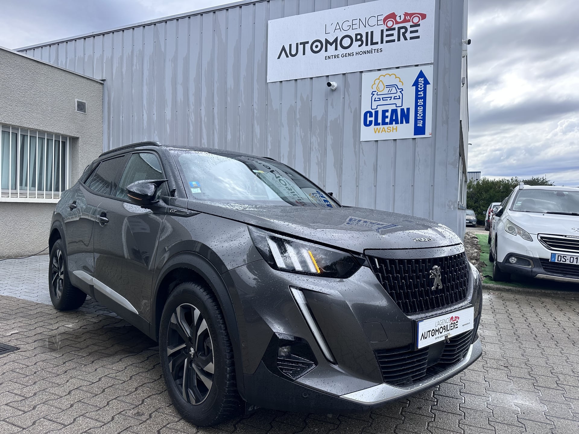 Peugeot 2008 1.5 BlueHDi 16V EAT8 S&S 130 cv GT Boîte auto