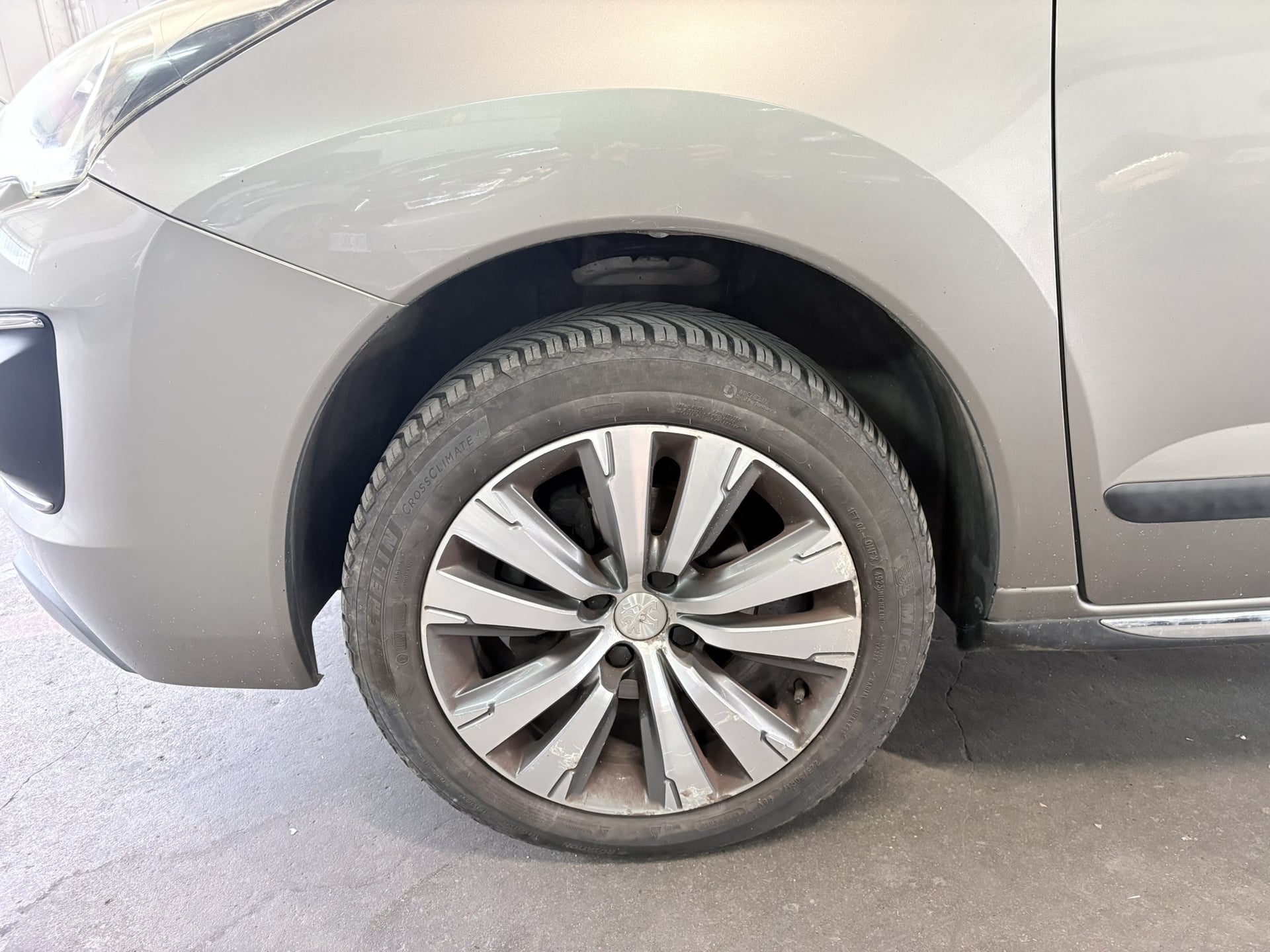 Peugeot 3008 1.6 HDI 114cv Allure — 31