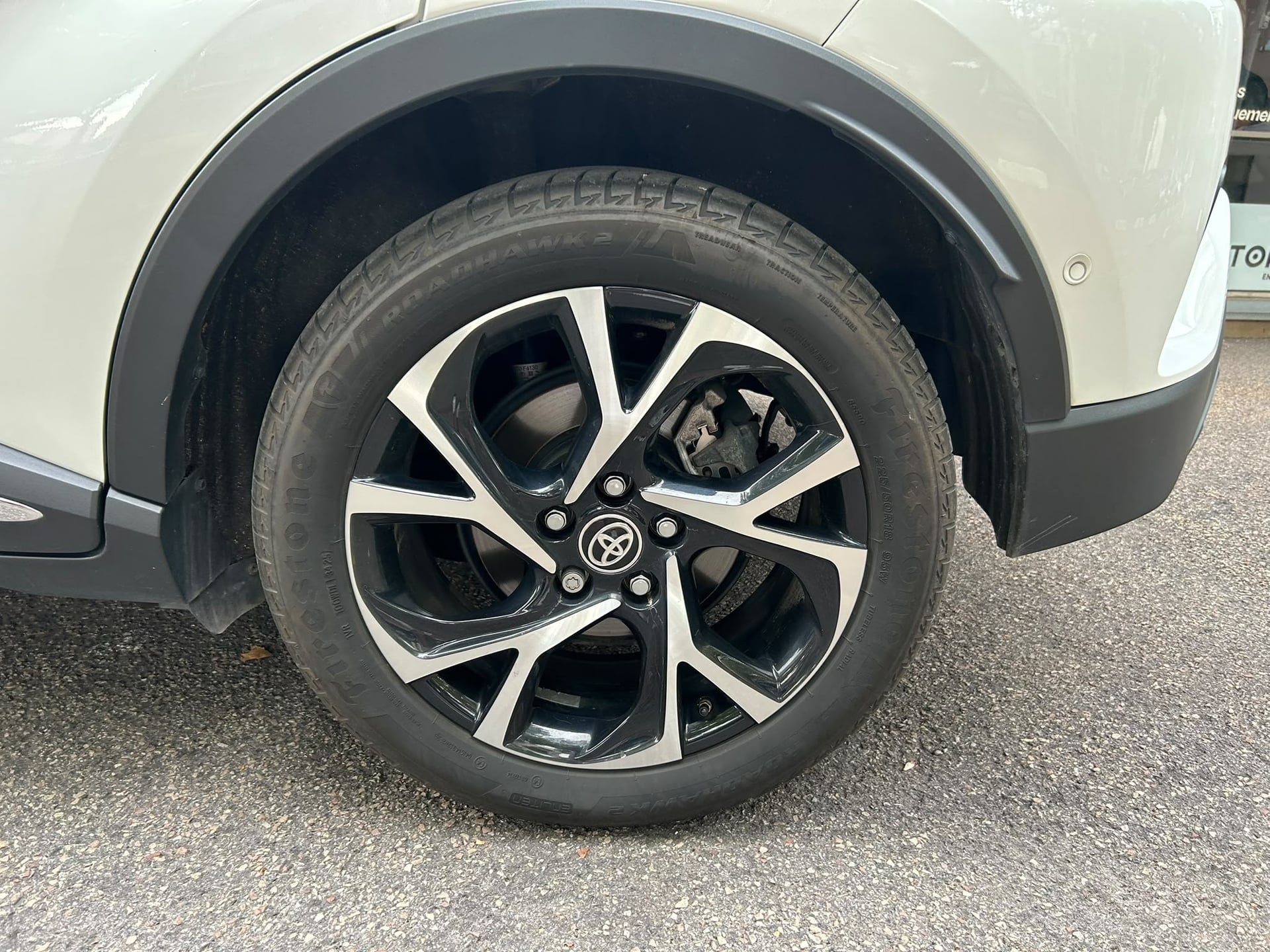 Toyota C-HR (2) 2.0 HYBRIDE COLLECTION MY20 - ENTRETIENS COMPLET TOYOTA- SIEGES ET VOLANT CHAUFFANT — 28