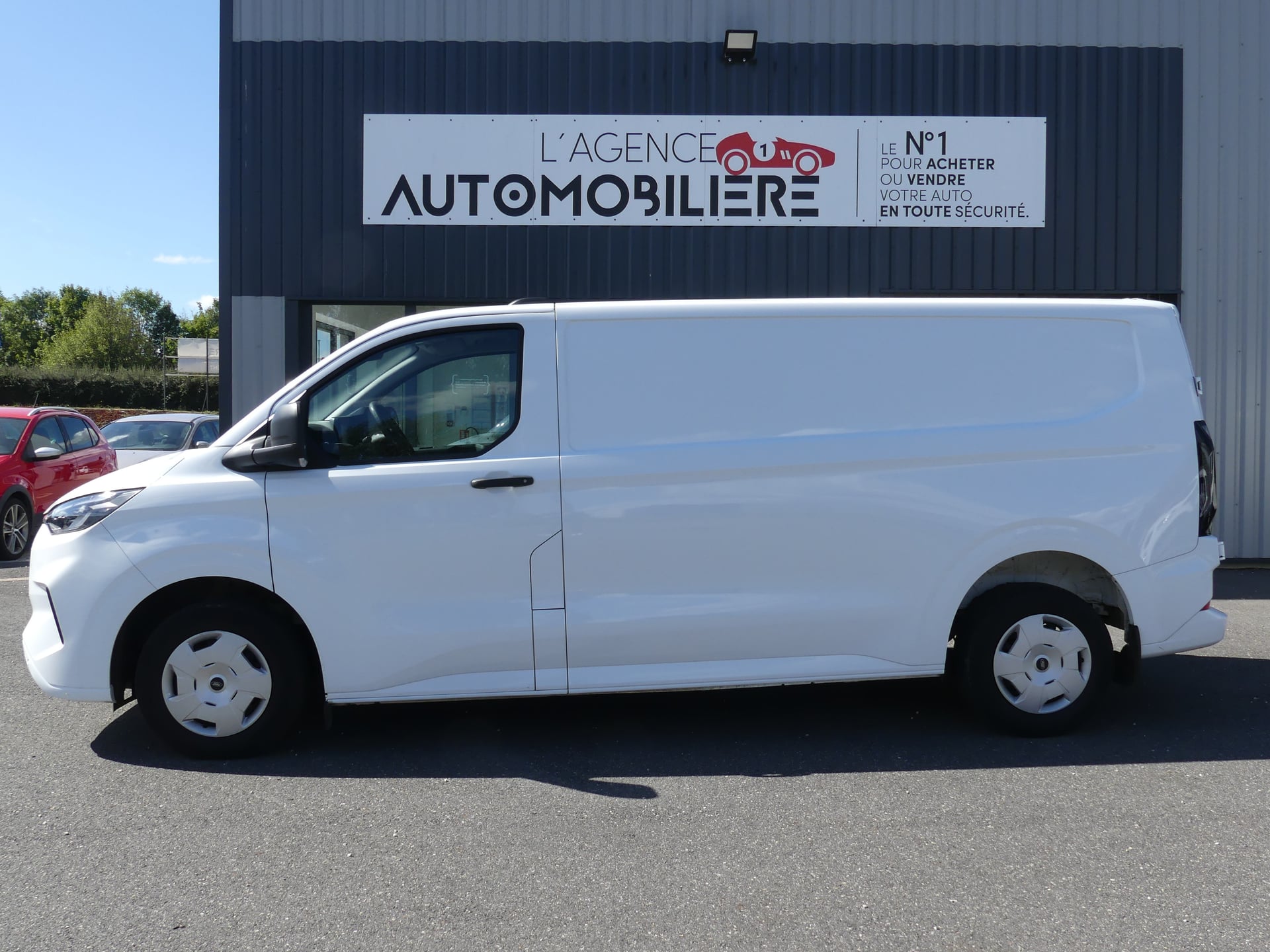 Ford Transit Custom Fg 300 L2 2.0 EcoBlue Fourgon 136 cv Boîte auto — 2