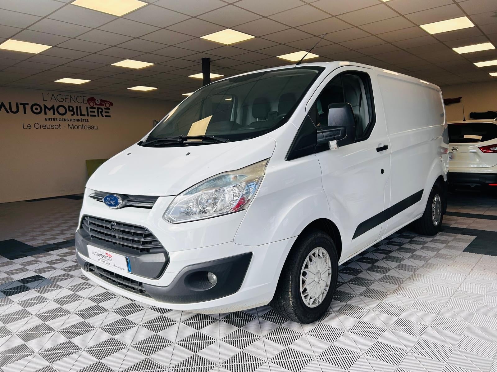 Ford Transit Custom Fg I 270 L1H1 2.2 TDCi 16V DPF Fourgon court S&S 125 cv - Finition Trend