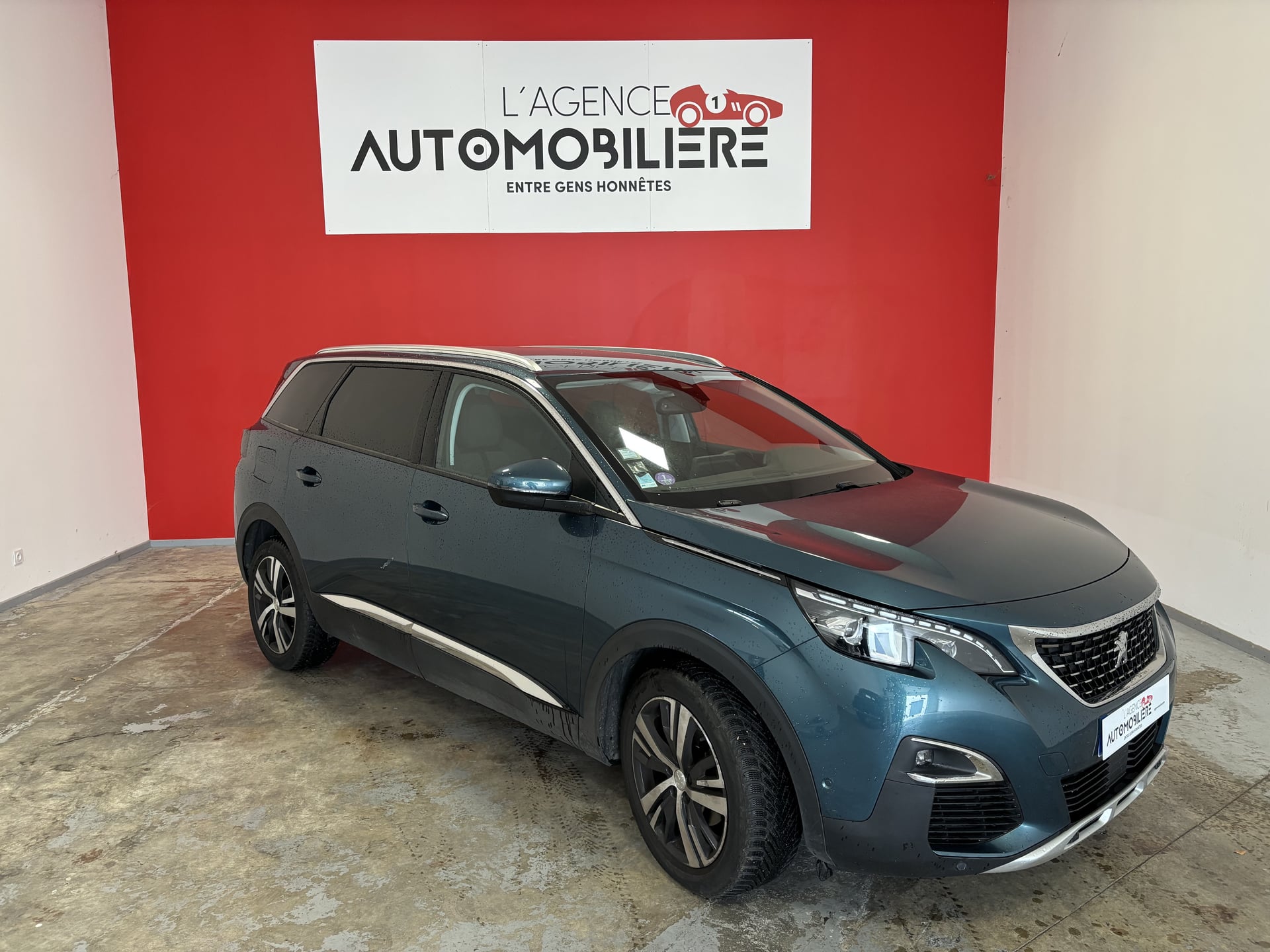Peugeot 5008 5008 1.2 PURETECH 130 EAT8 ALLURE BUSINESS 7 PLACE