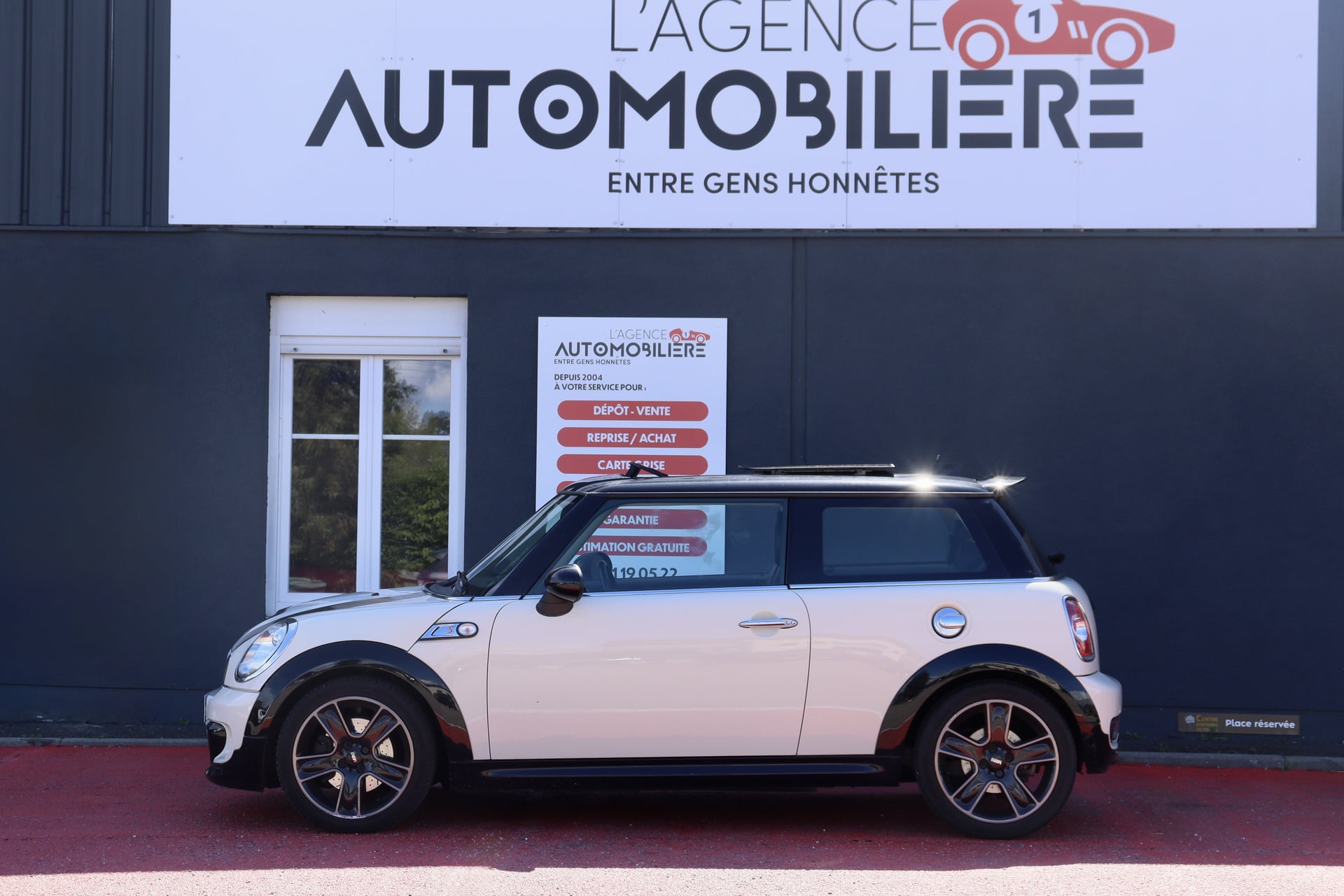 Mini Mini R56 Cooper S 1.6i 184 Steptronic (Toit ouvrant, Radars de recul) — 2