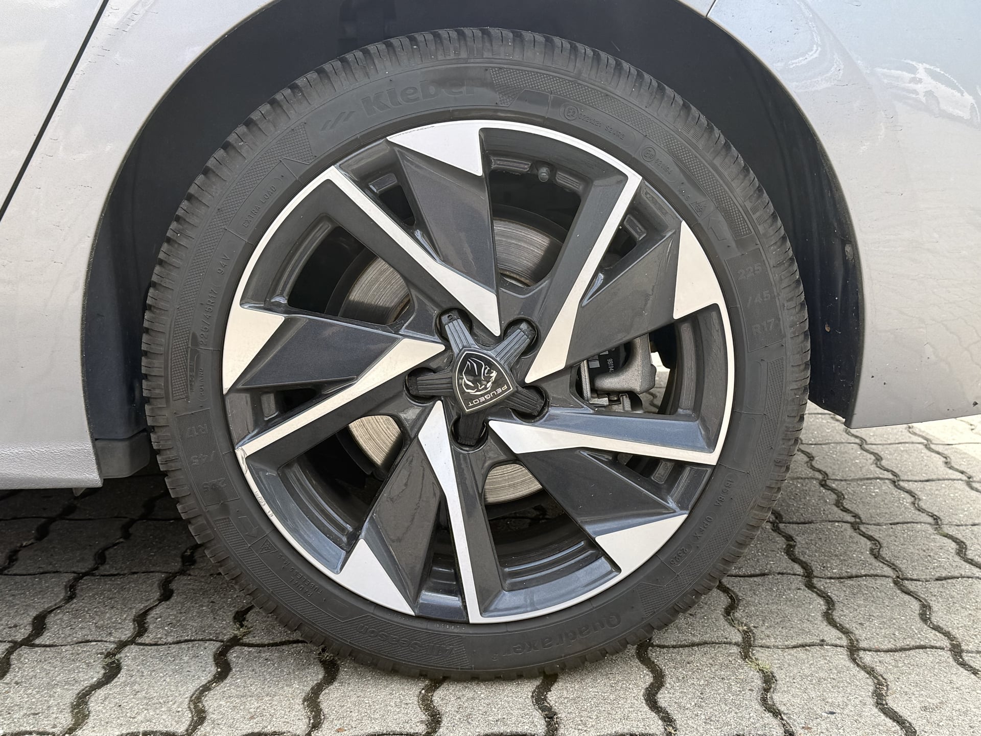 Peugeot 308 PEUGEOT 308 PHEV 180 e-EAT8 Active Pack — 21