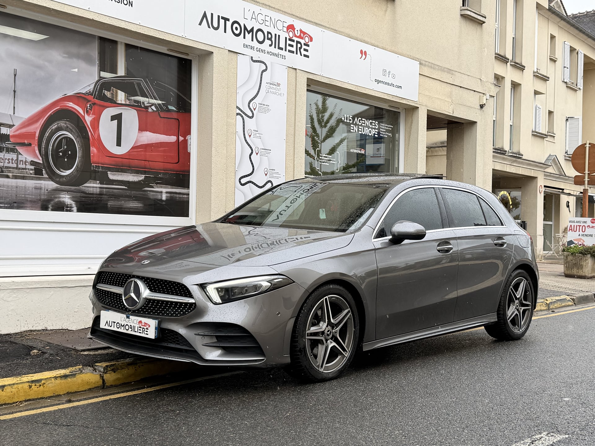 Mercedes-Benz Classe A MERCEDES CLASSE A 180 d 7G-DCT AMG Line+Toit Ouvrant