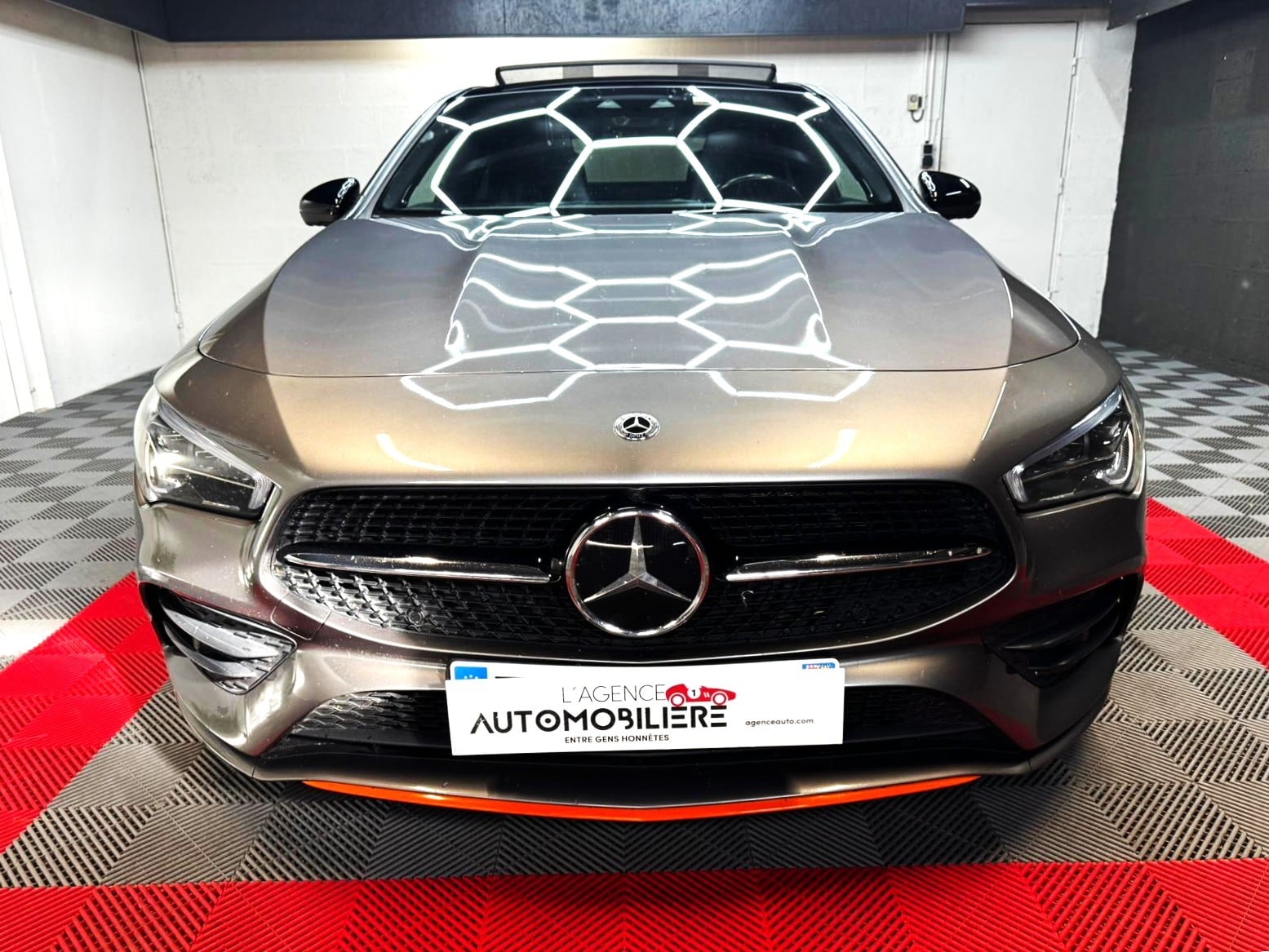 Mercedes-Benz Classe CLA CLA 220 d 190ch Edition 1 Orange art 8G-DCT — 2