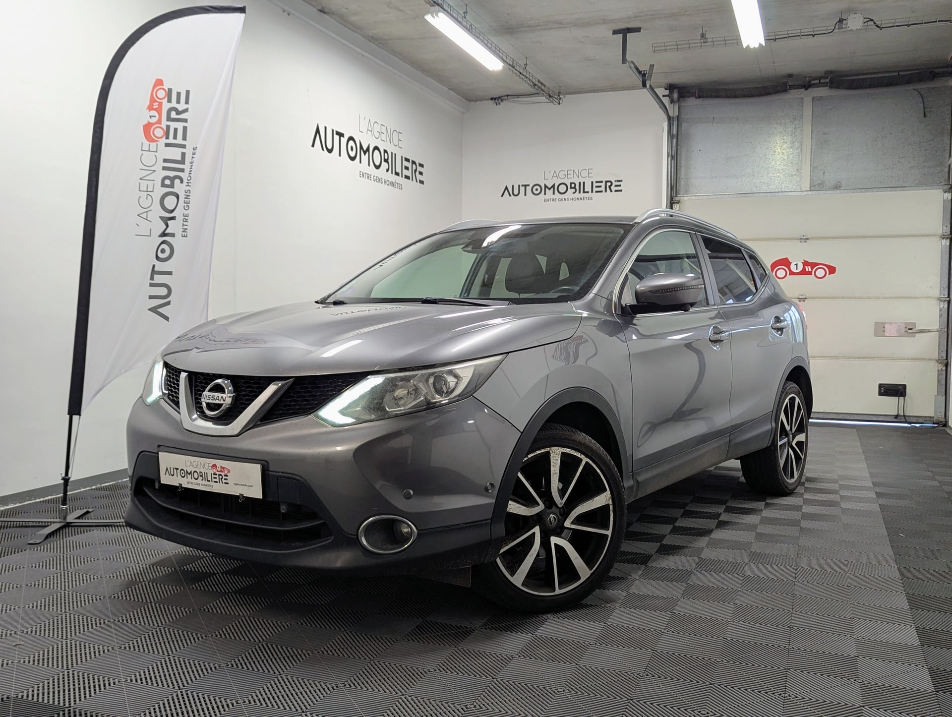 Nissan Qashqai II 1.2 DIG-T 115 TEKNA