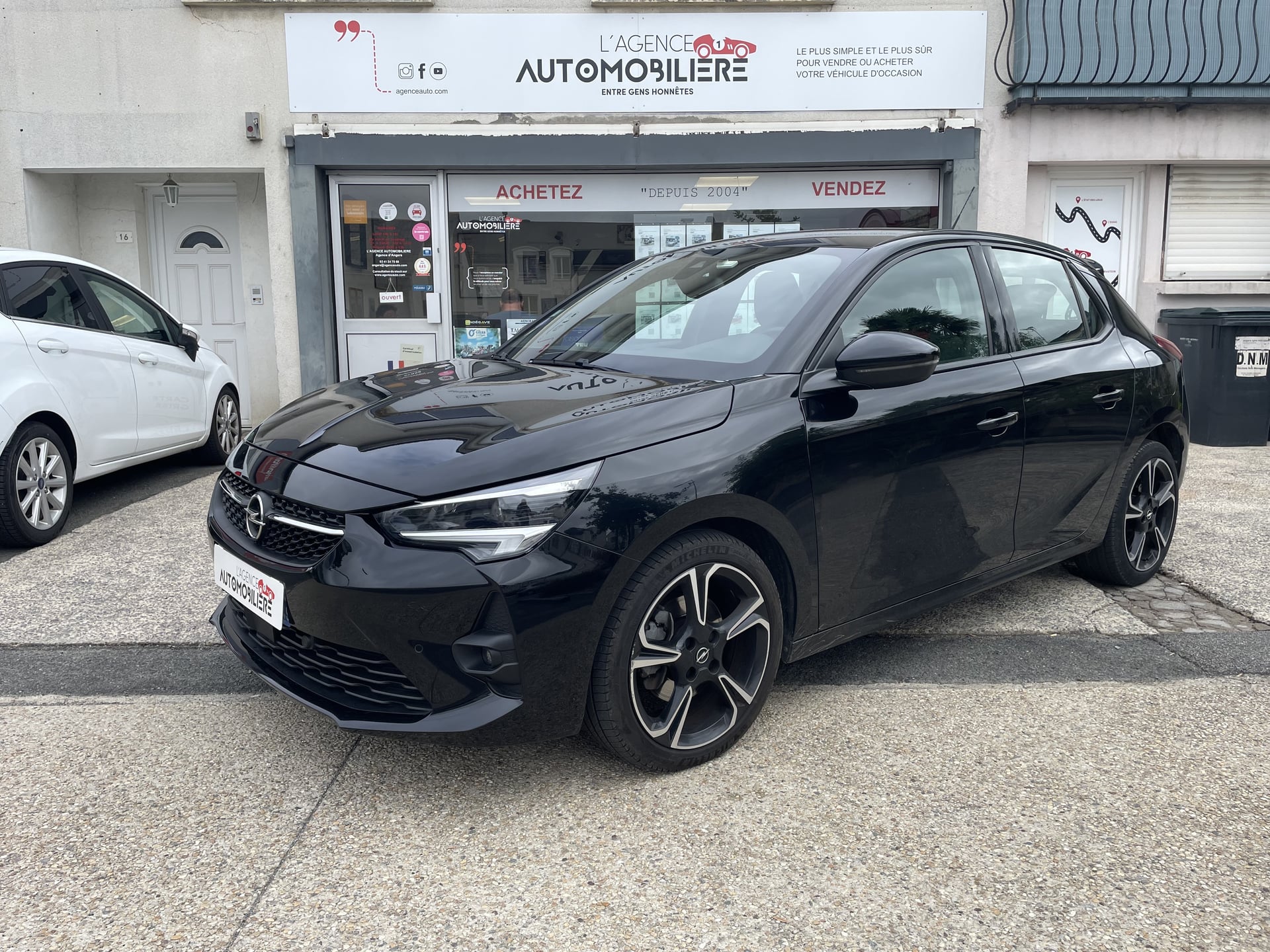 Opel Corsa 5 Portes 1.2 Turbo 100 cv EAT8 - GS Line - 1ère main